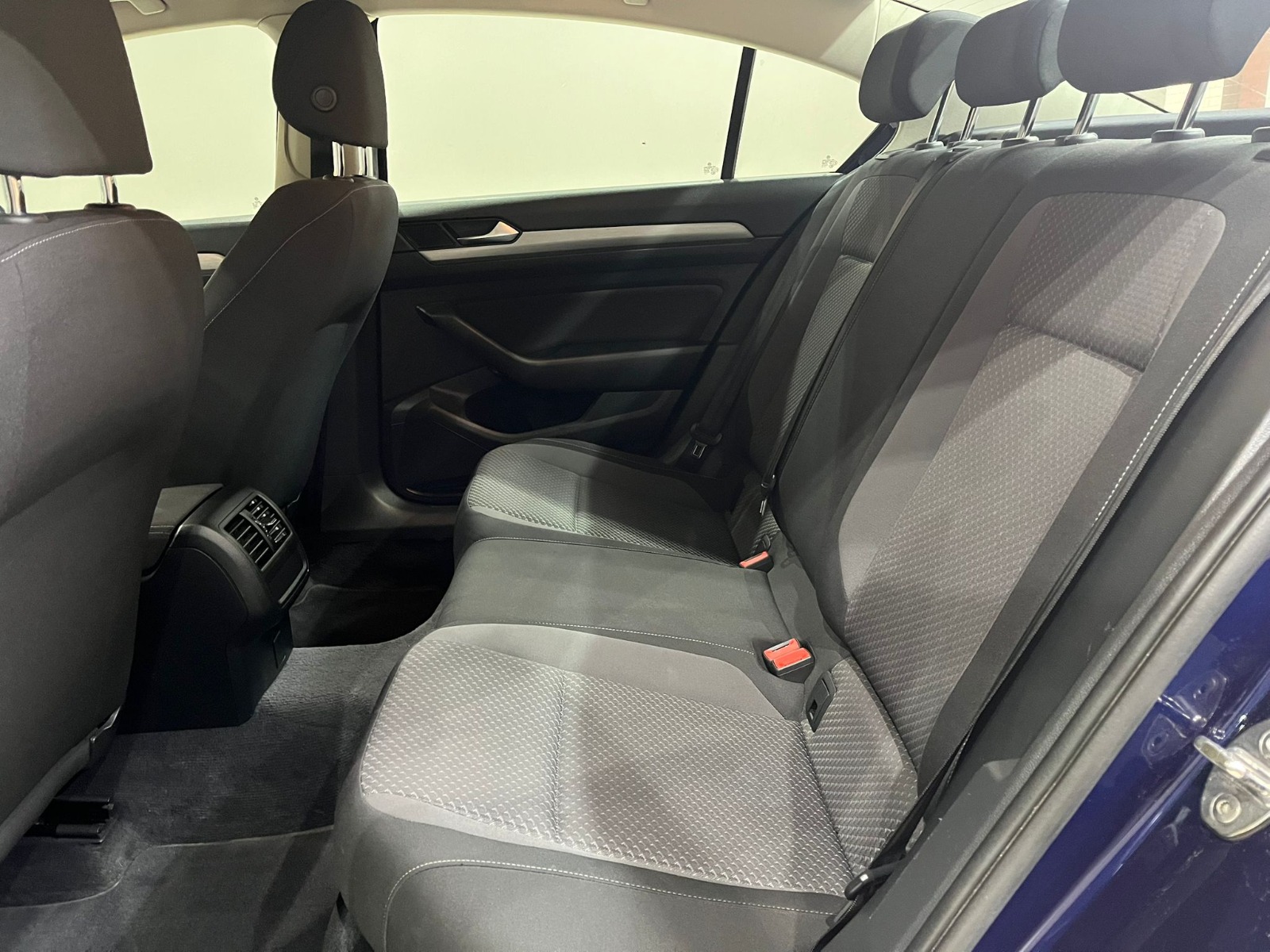 2018 Benzin Manuel Volkswagen Passat Mavi Gürel Tasarım Aksesuar Otomotiv San. Tic. Ltd. Şti.