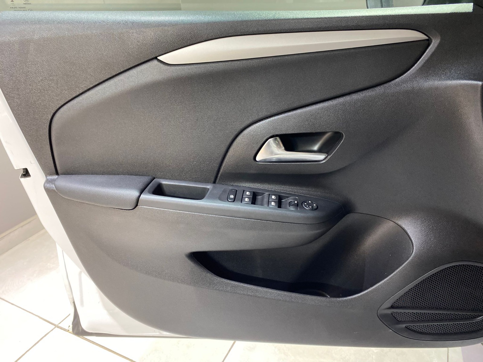 2024 Benzin Otomatik Opel Corsa Beyaz Gürel Tasarım Aksesuar Otomotiv San. Tic. Ltd. Şti.
