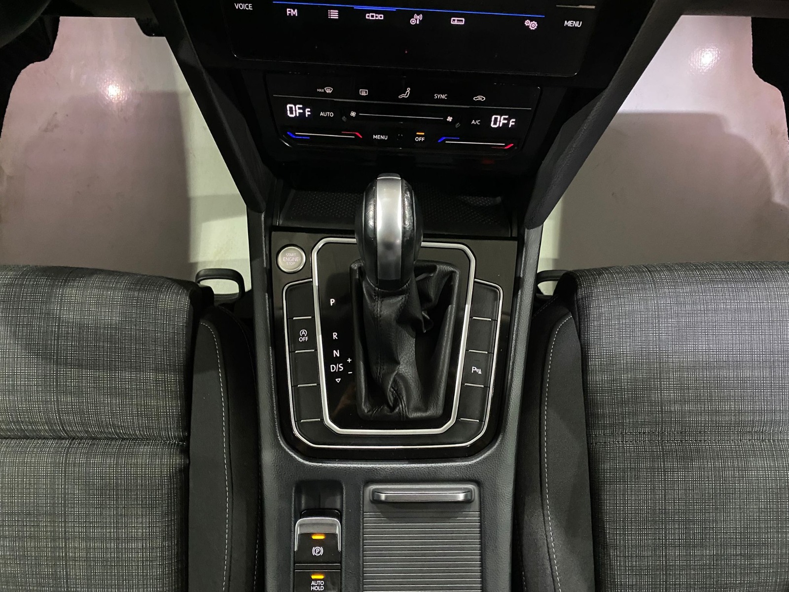 2022 Benzin Otomatik Volkswagen Passat Gri Gürel Tasarım Aksesuar Otomotiv San. Tic. Ltd. Şti.