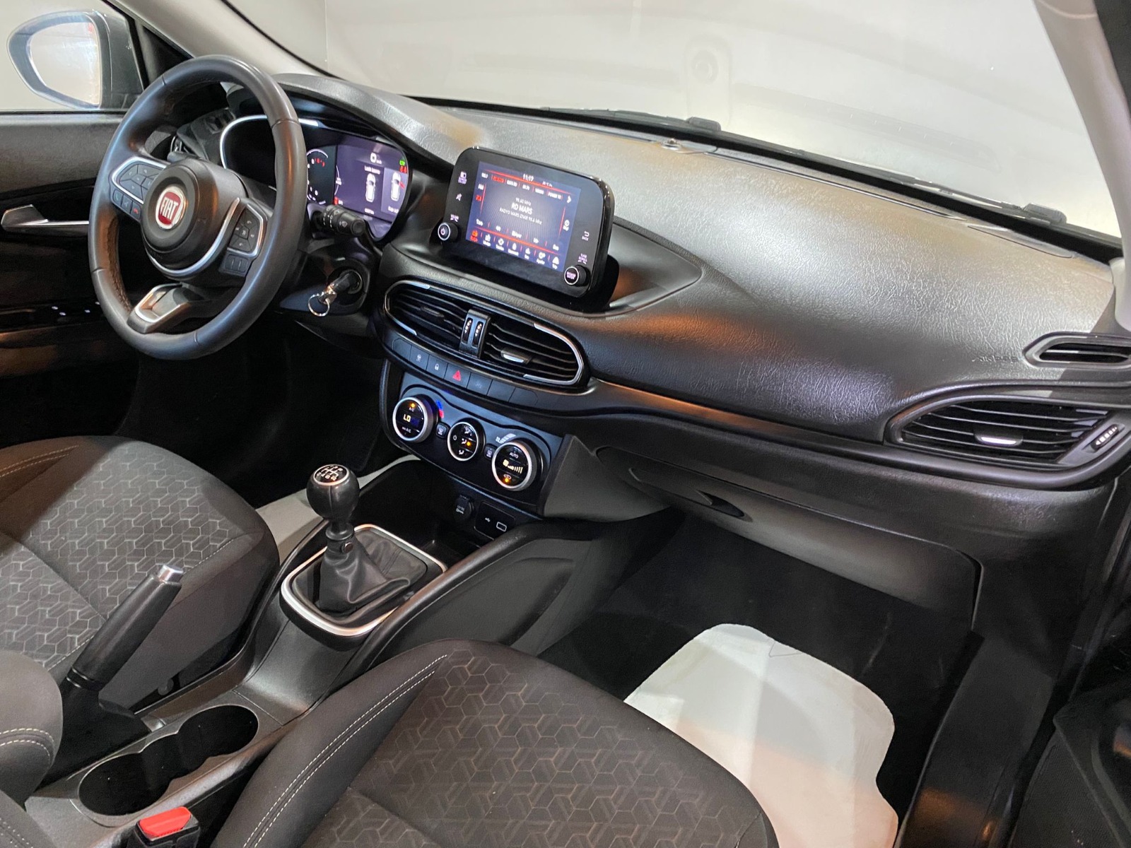 2023 Benzin Manuel Fiat Egea Gri Gürel Tasarım Aksesuar Otomotiv San. Tic. Ltd. Şti.