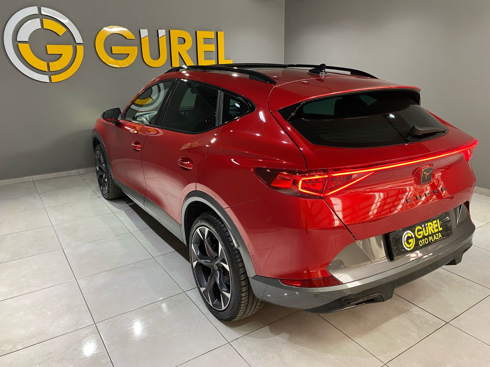 2023 Benzin Otomatik Cupra Formentor Kırmızı Gürel Tasarım Aksesuar Otomotiv San. Tic. Ltd. Şti.