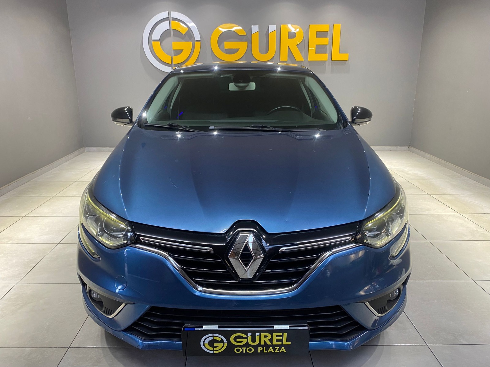 2017 Benzin Manuel Renault Megane Mavi Gürel Tasarım Aksesuar Otomotiv San. Tic. Ltd. Şti.
