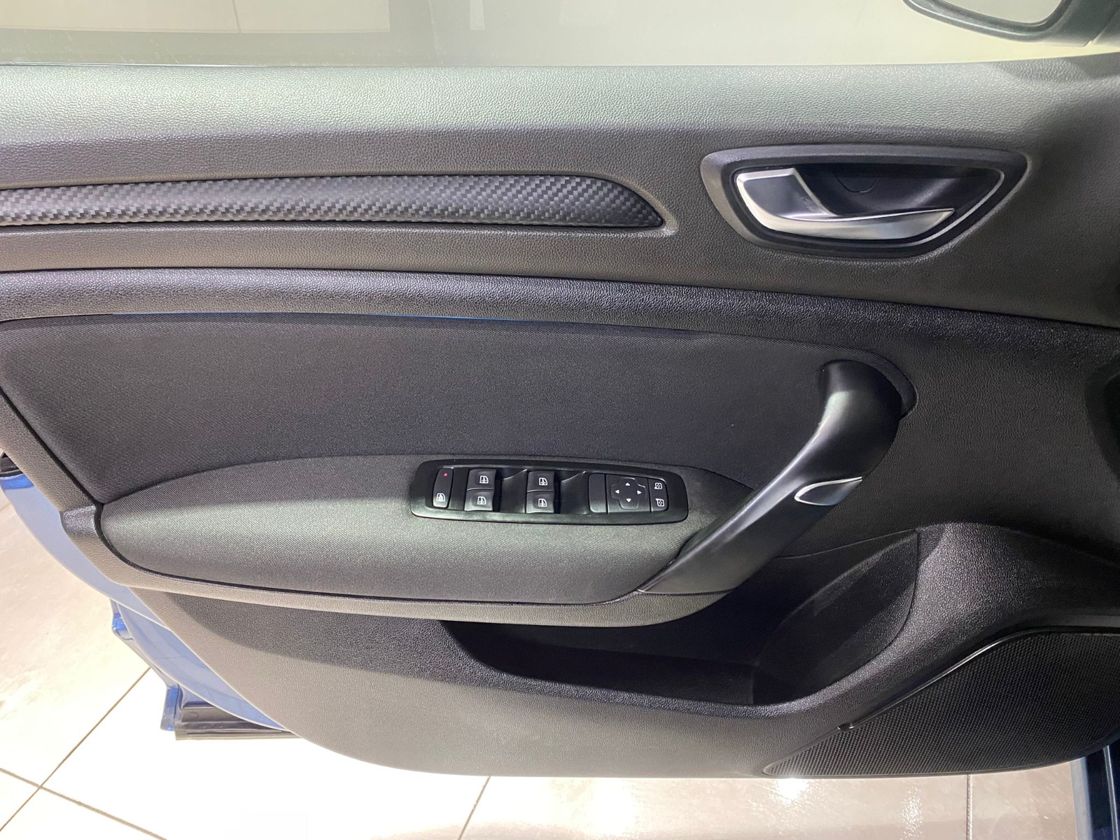 2017 Benzin Manuel Renault Megane Mavi Gürel Tasarım Aksesuar Otomotiv San. Tic. Ltd. Şti.