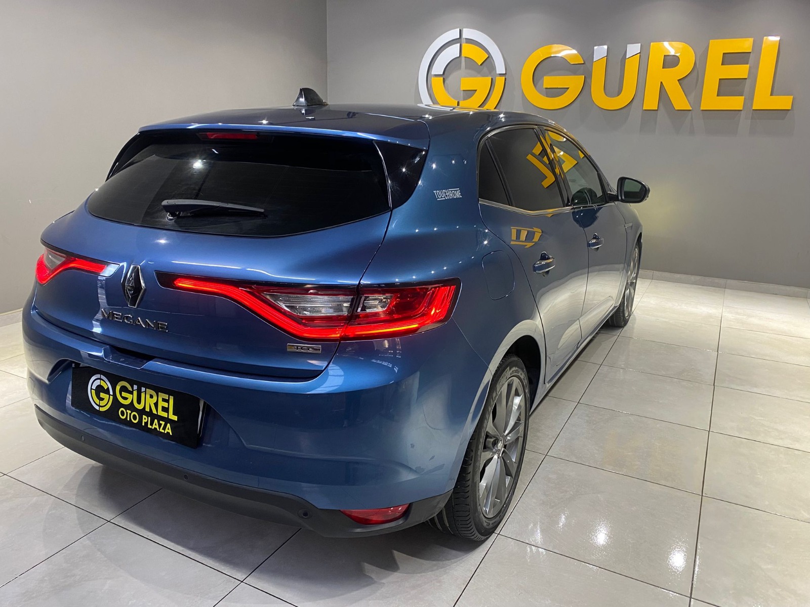 2017 Benzin Manuel Renault Megane Mavi Gürel Tasarım Aksesuar Otomotiv San. Tic. Ltd. Şti.