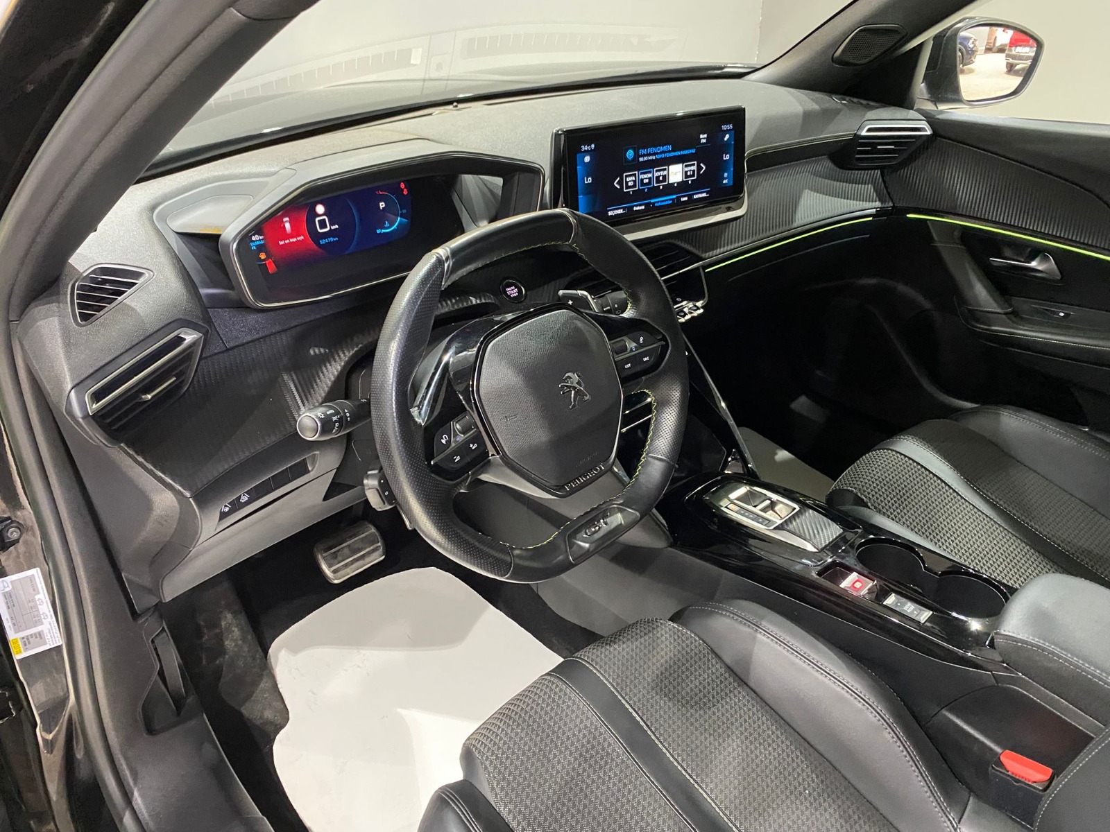 2023 Benzin Otomatik Peugeot 2008 Siyah Gürel Tasarım Aksesuar Otomotiv San. Tic. Ltd. Şti.