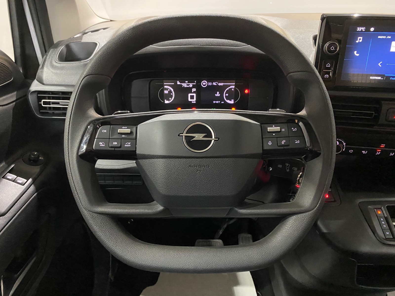 2026 Dizel Otomatik Opel Combo Beyaz Gürel Tasarım Aksesuar Otomotiv San. Tic. Ltd. Şti.