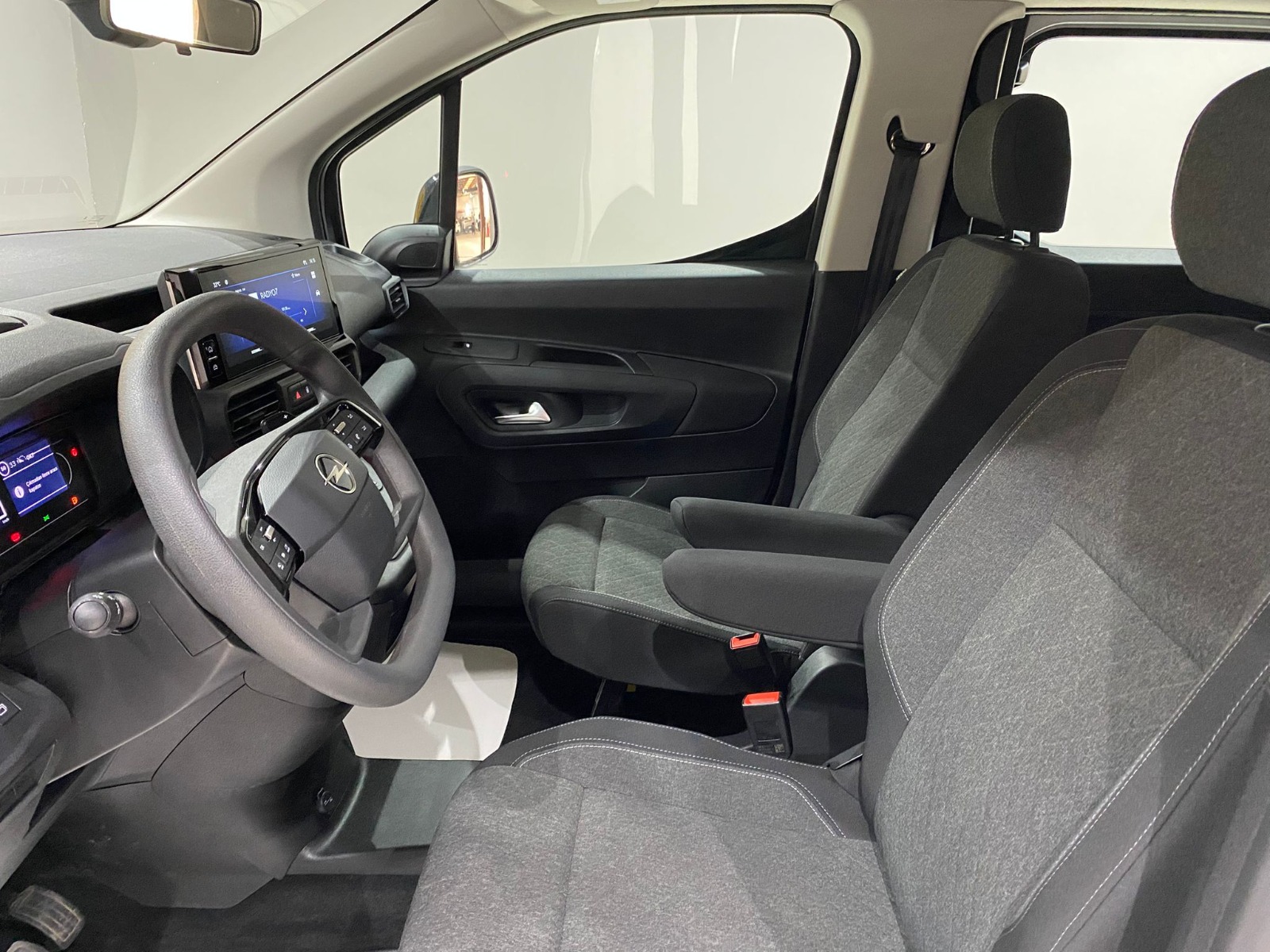 2026 Dizel Otomatik Opel Combo Beyaz Gürel Tasarım Aksesuar Otomotiv San. Tic. Ltd. Şti.