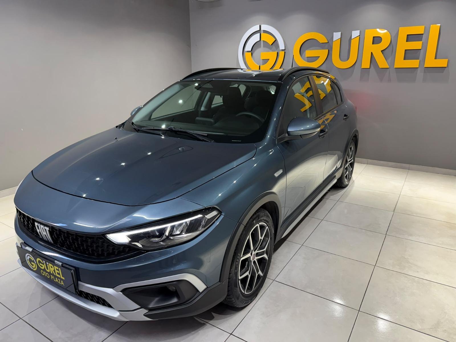 2025 Dizel Otomatik Fiat Egea Cross Mavi Gürel Tasarım Aksesuar Otomotiv San. Tic. Ltd. Şti.