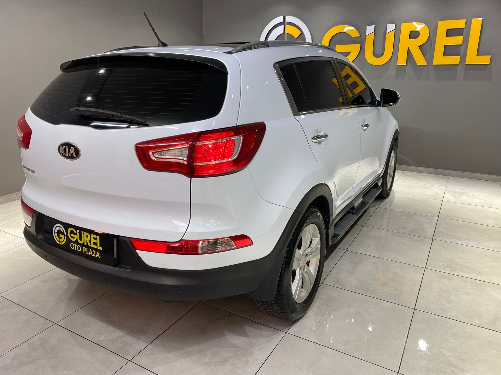 2013 Benzin Manuel Kia Sportage Beyaz Gürel Tasarım Aksesuar Otomotiv San. Tic. Ltd. Şti.