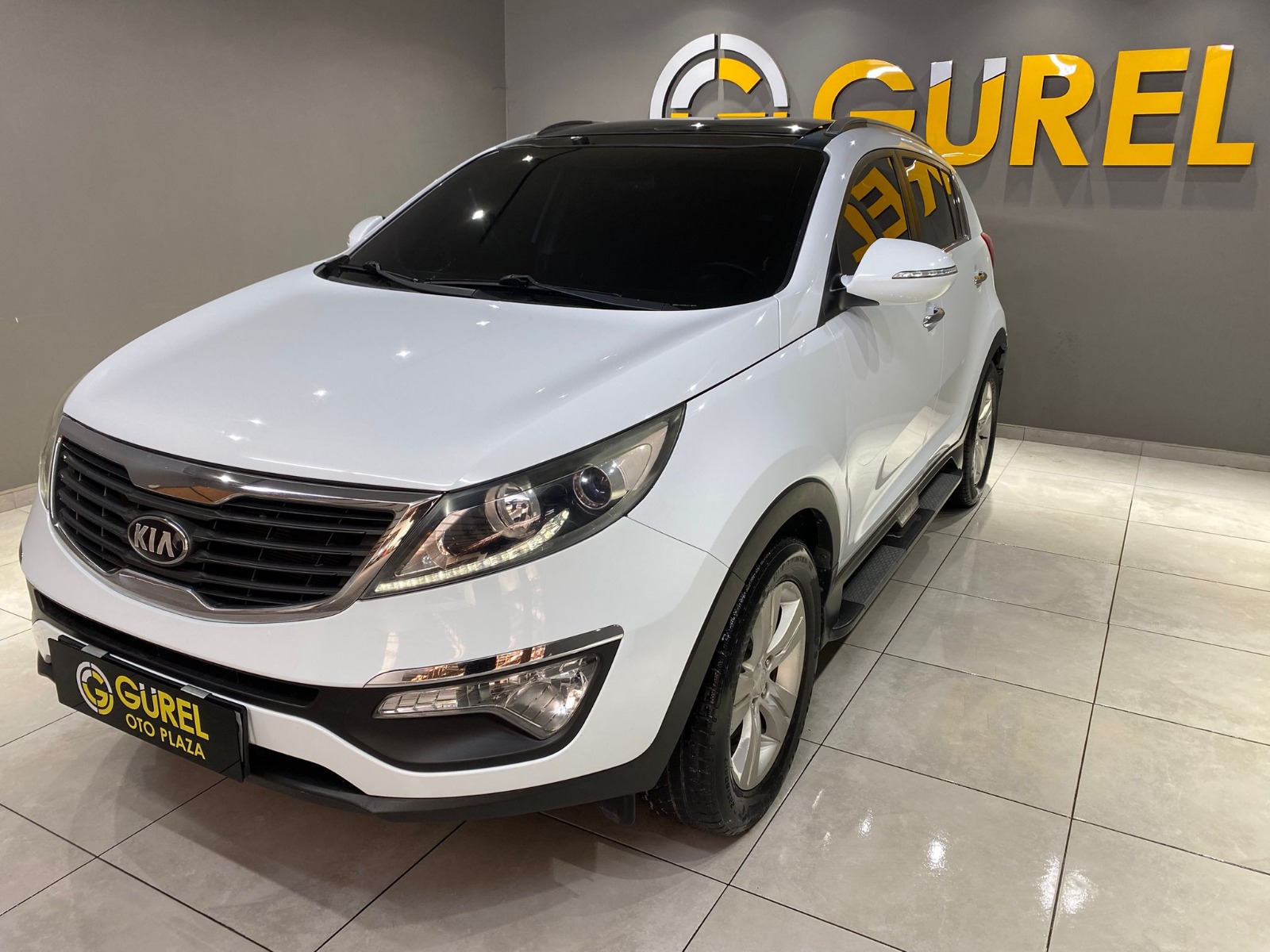 2013 Benzin Manuel Kia Sportage Beyaz Gürel Tasarım Aksesuar Otomotiv San. Tic. Ltd. Şti.
