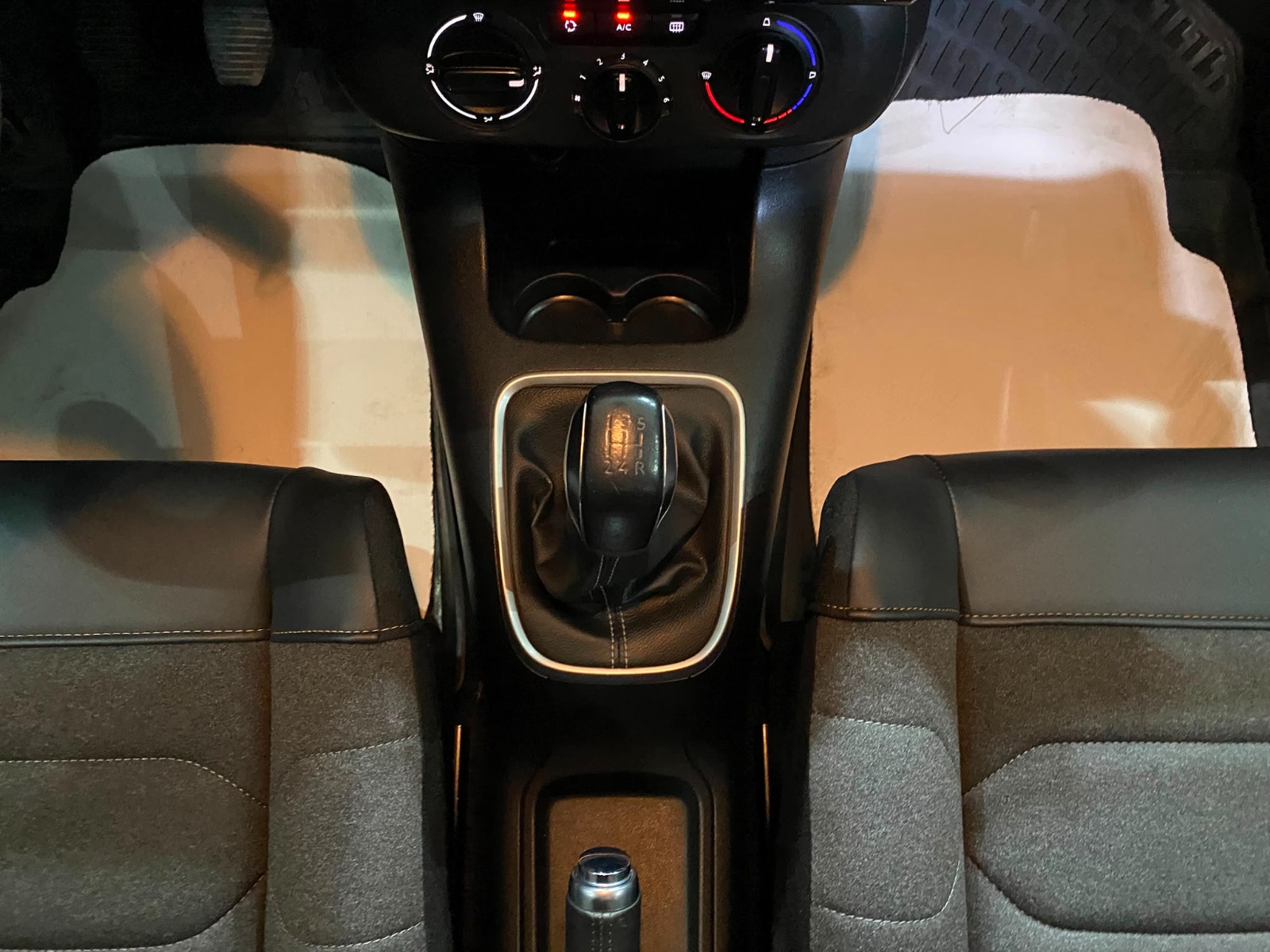 2022 Benzin Manuel Citroen C3 Beyaz Gürel Tasarım Aksesuar Otomotiv San. Tic. Ltd. Şti.