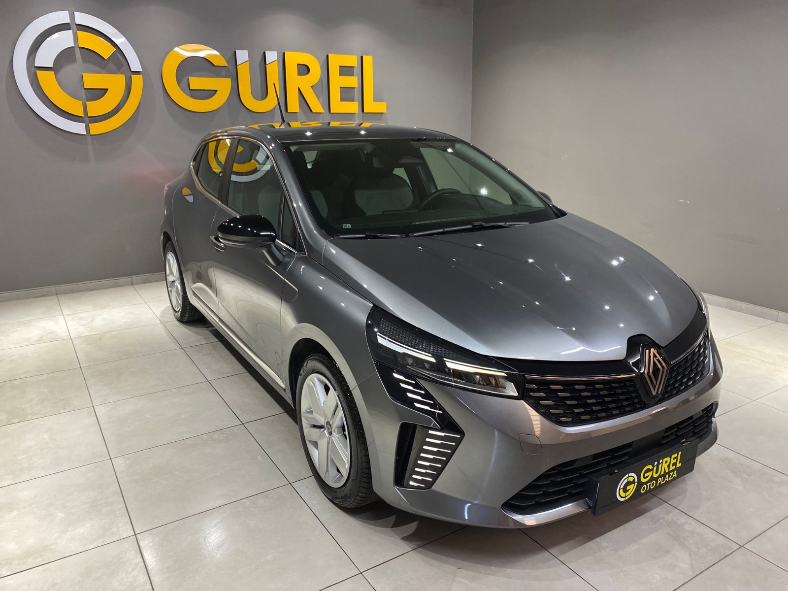 2024 Benzin Otomatik Renault Clio Gri Gürel Tasarım Aksesuar Otomotiv San. Tic. Ltd. Şti.
