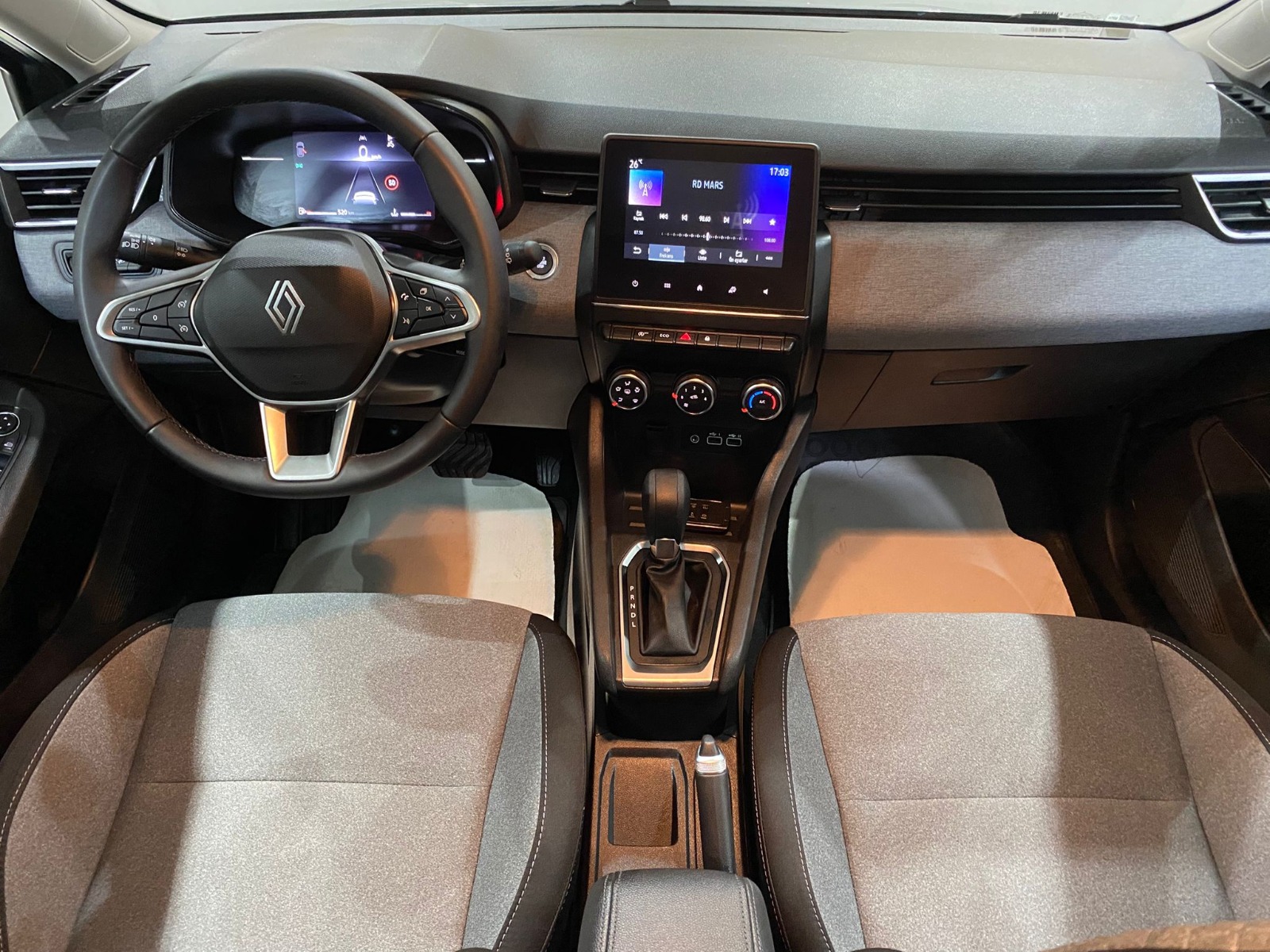 2024 Benzin Otomatik Renault Clio Gri Gürel Tasarım Aksesuar Otomotiv San. Tic. Ltd. Şti.