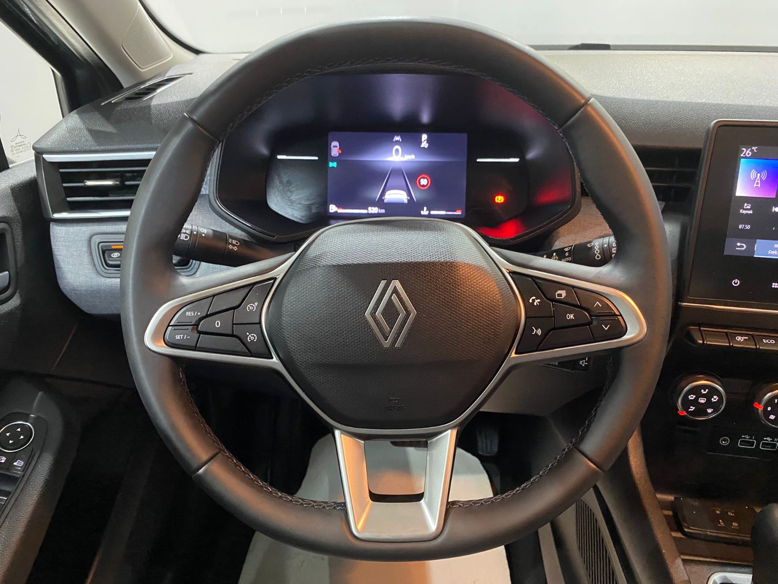 2024 Benzin Otomatik Renault Clio Gri Gürel Tasarım Aksesuar Otomotiv San. Tic. Ltd. Şti.