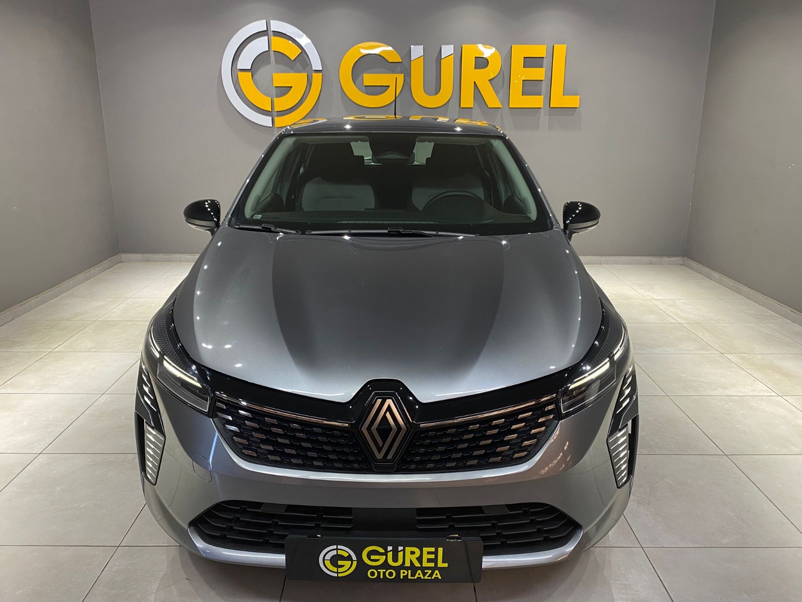 2024 Benzin Otomatik Renault Clio Gri Gürel Tasarım Aksesuar Otomotiv San. Tic. Ltd. Şti.
