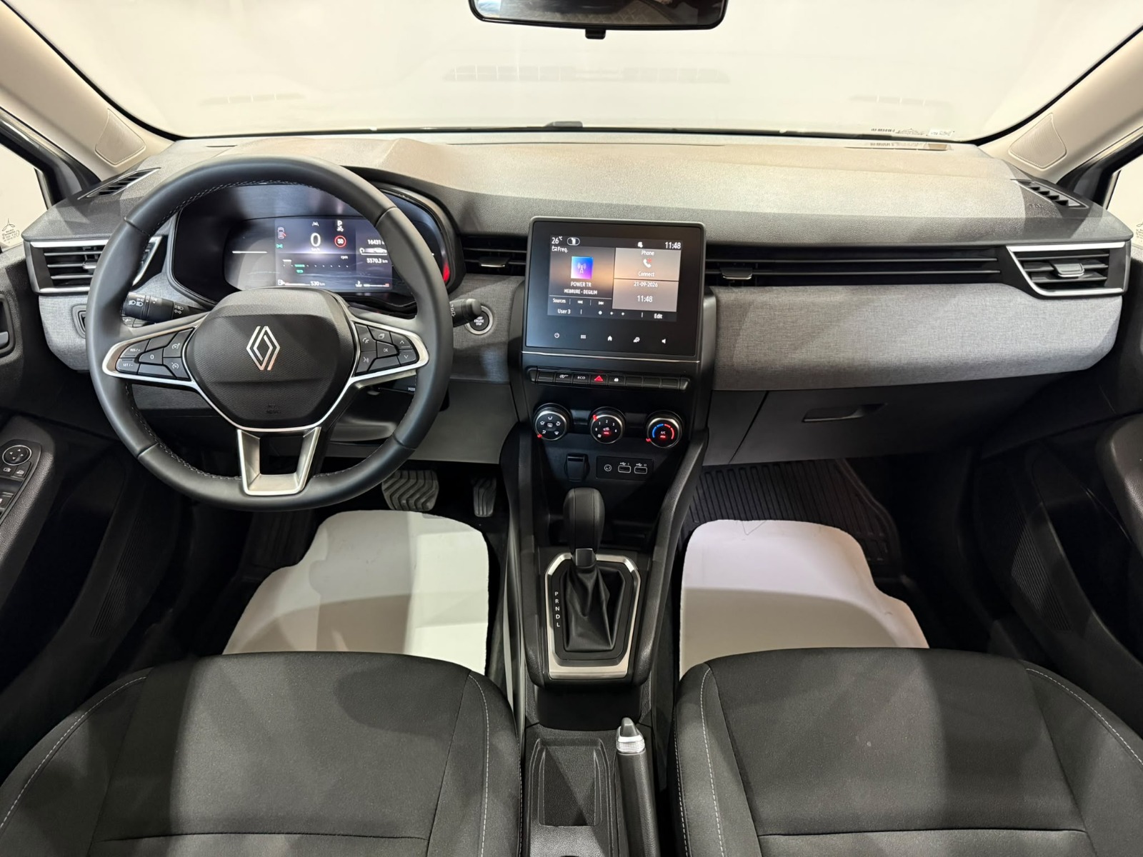 2026 Benzin Otomatik Renault Clio Gri Gürel Tasarım Aksesuar Otomotiv San. Tic. Ltd. Şti.