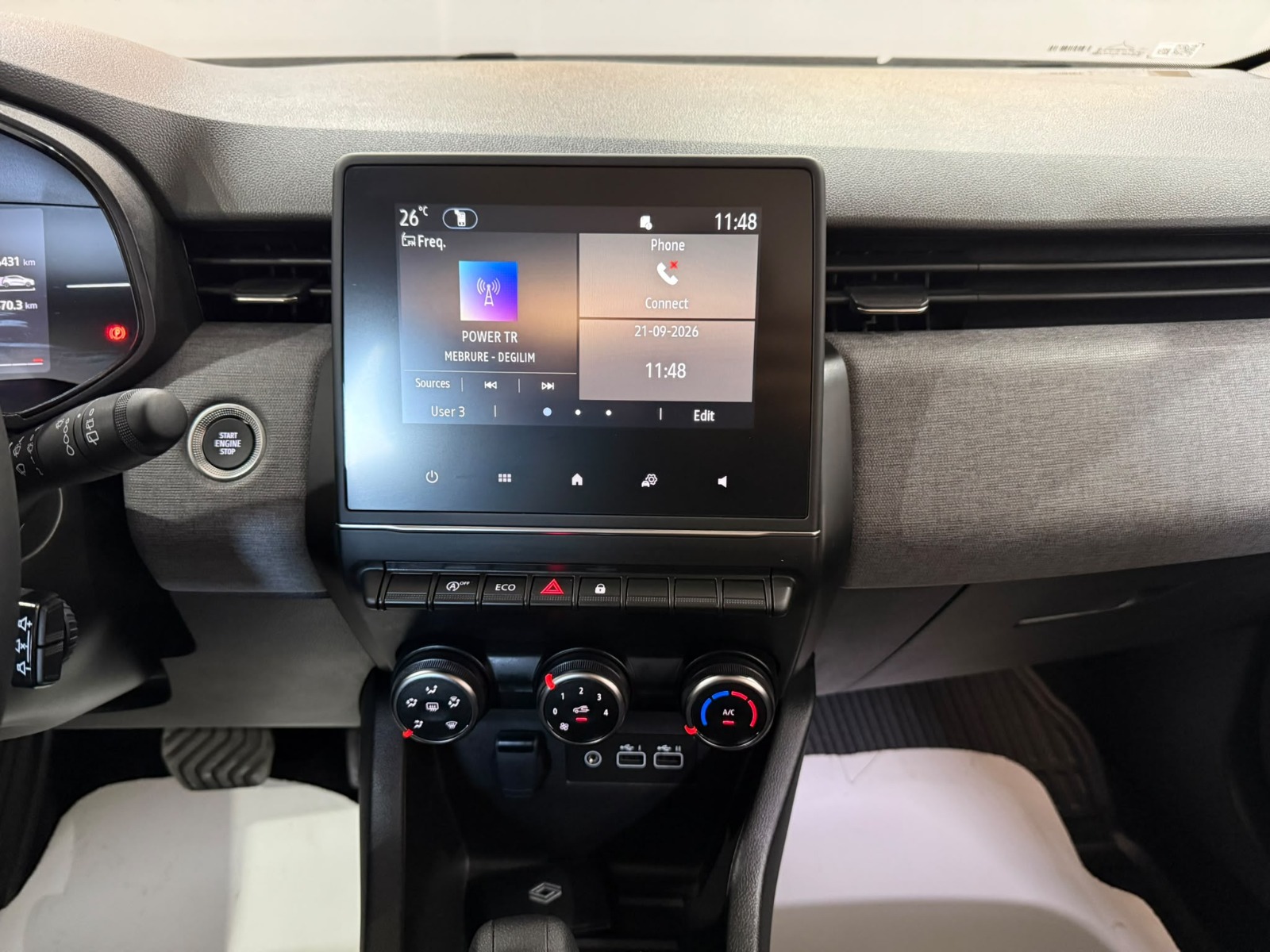 2026 Benzin Otomatik Renault Clio Gri Gürel Tasarım Aksesuar Otomotiv San. Tic. Ltd. Şti.