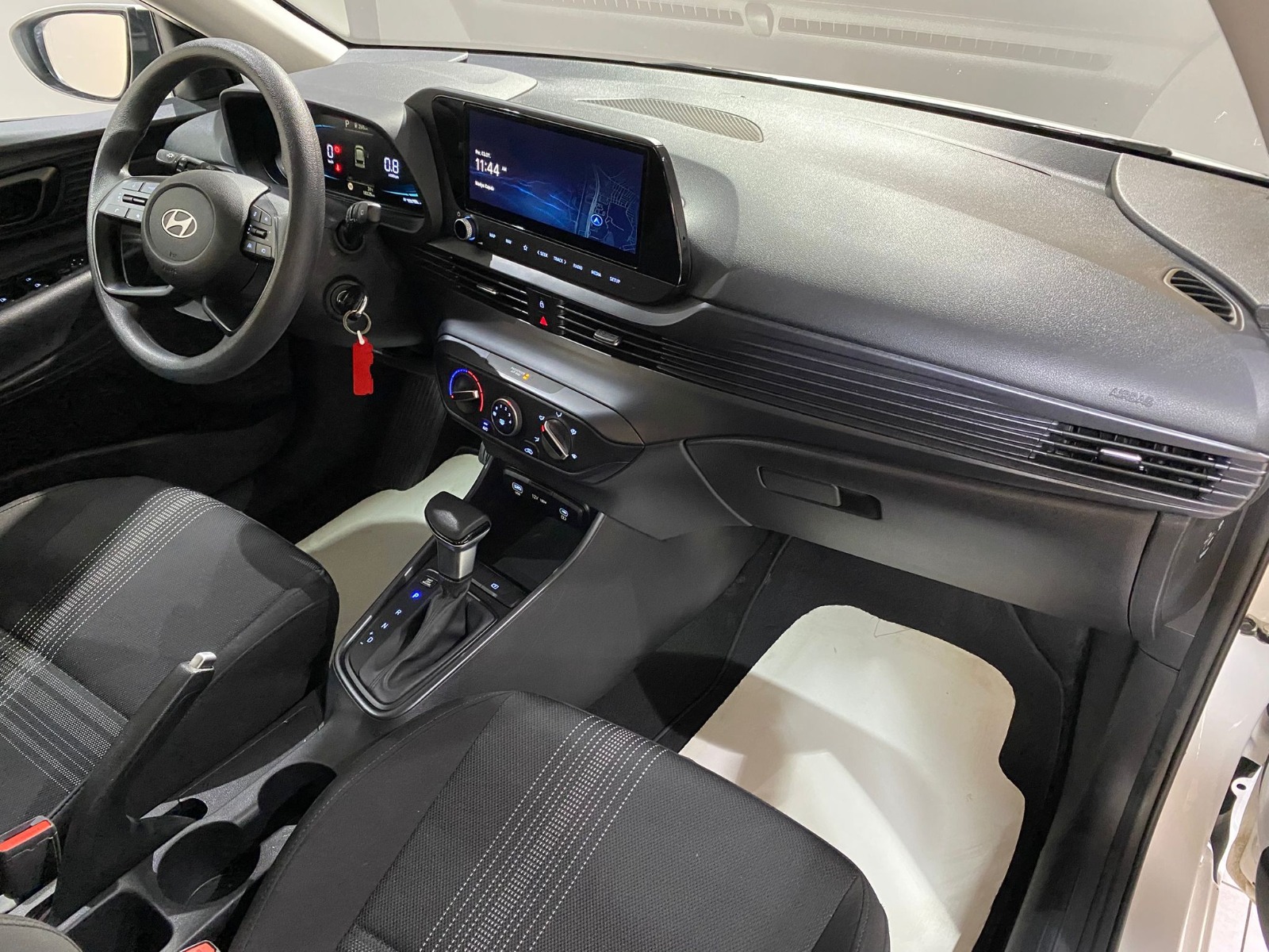 2024 Benzin Otomatik Hyundai i20 Beyaz Gürel Tasarım Aksesuar Otomotiv San. Tic. Ltd. Şti.