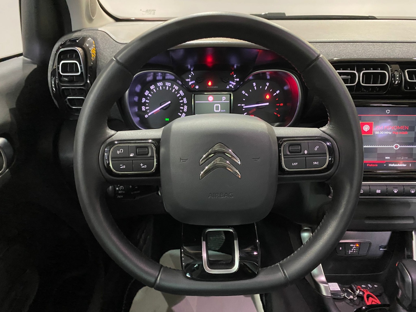 2023 Benzin Otomatik Citroen C3 AirCross Kırmızı Gürel Tasarım Aksesuar Otomotiv San. Tic. Ltd. Şti.