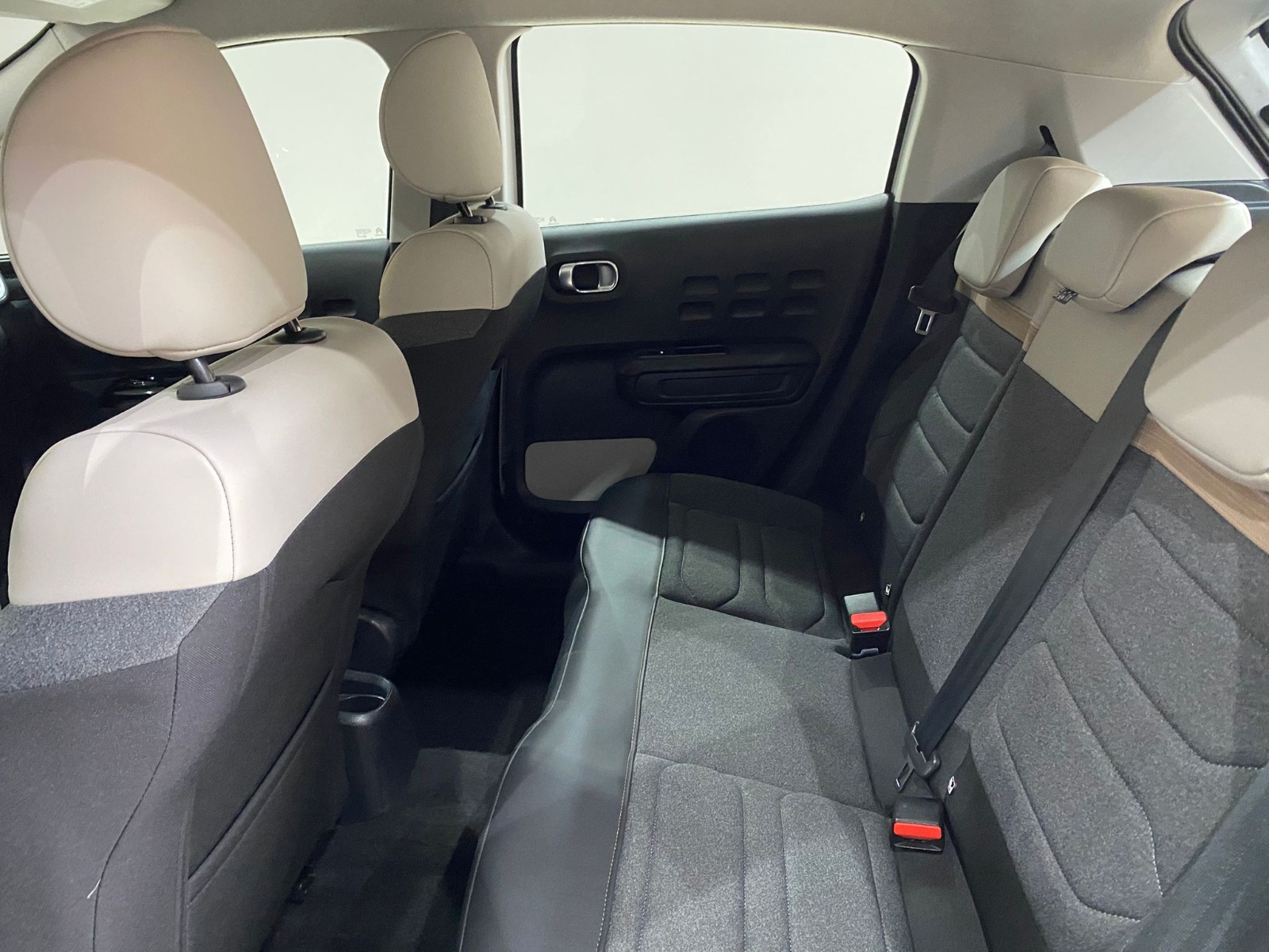 2024 Benzin Manuel Citroen C3 Beyaz Gürel Tasarım Aksesuar Otomotiv San. Tic. Ltd. Şti.