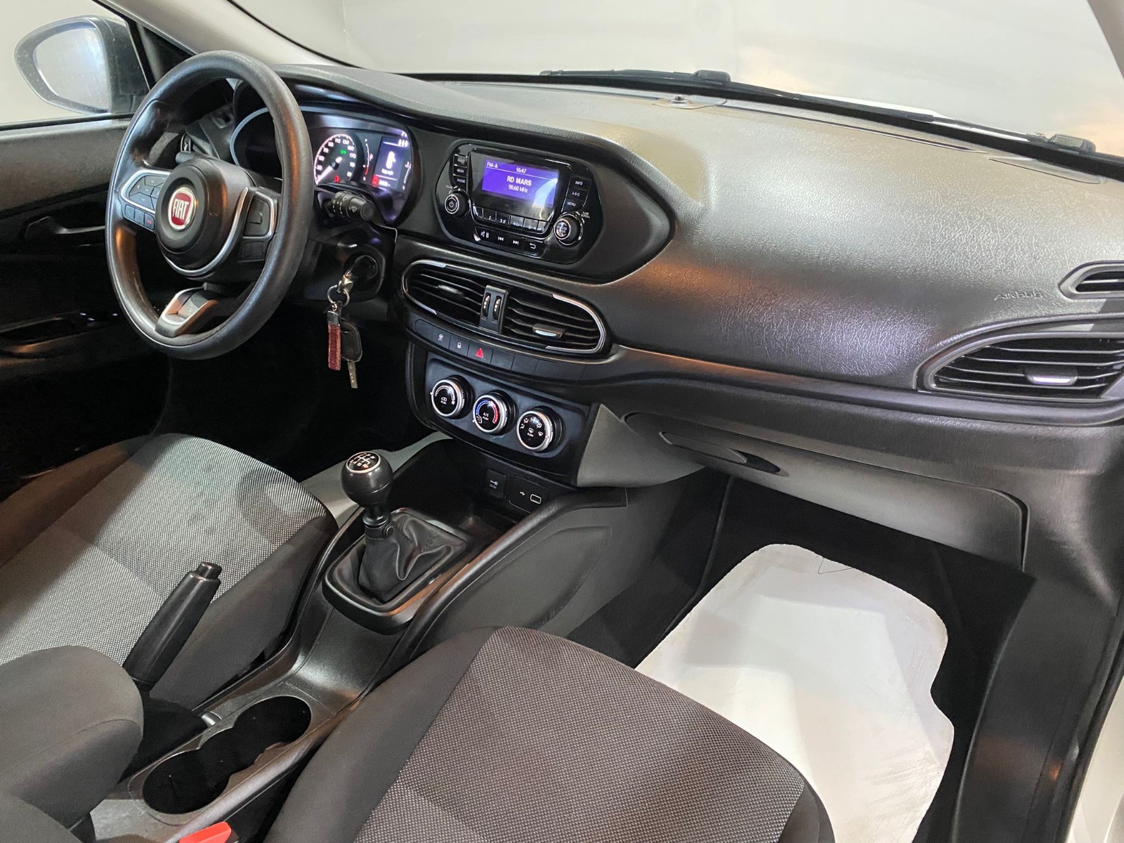 2022 Benzin Manuel Fiat Egea Beyaz Gürel Tasarım Aksesuar Otomotiv San. Tic. Ltd. Şti.