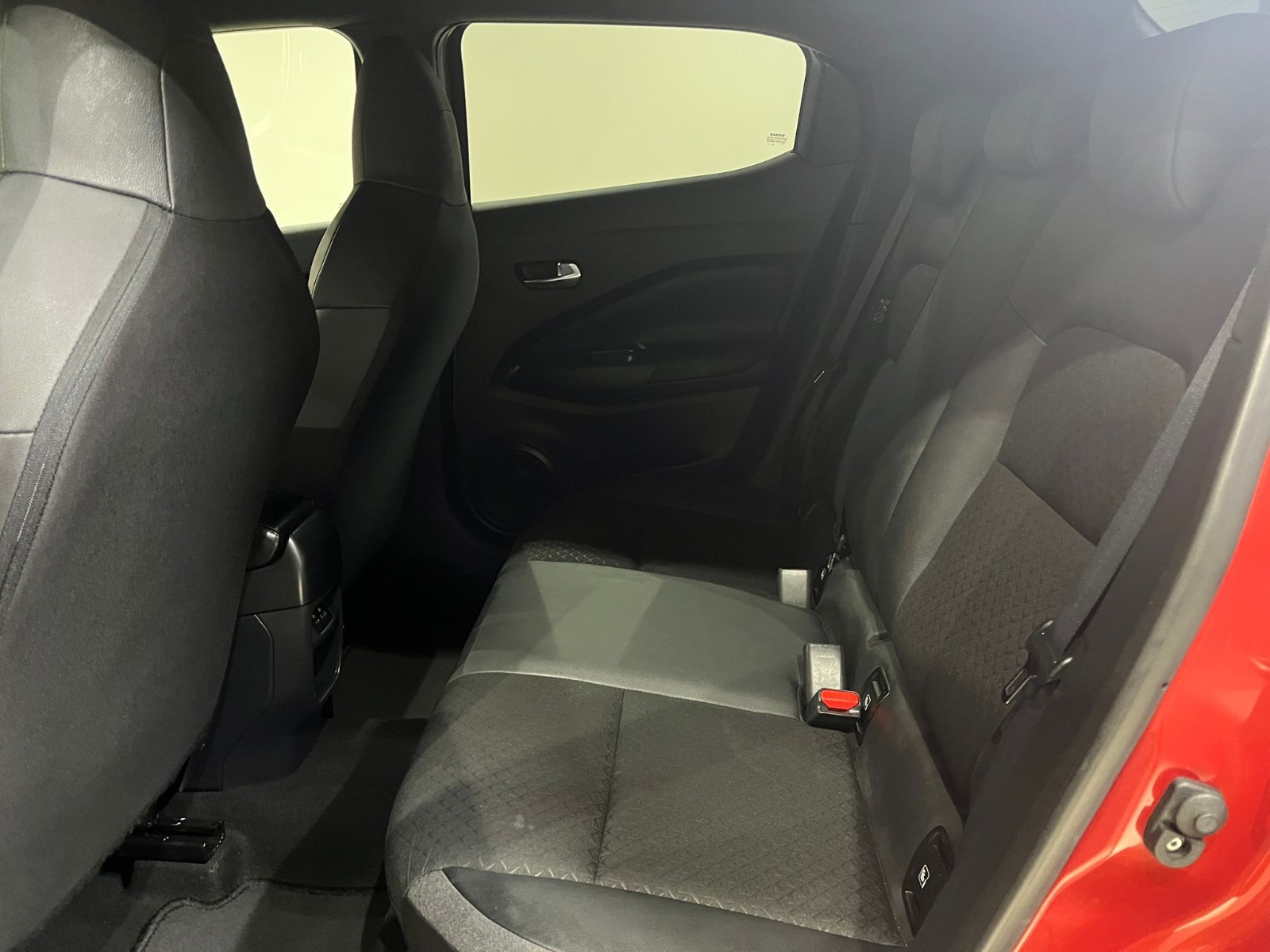 2024 Benzin Otomatik Nissan Juke Kırmızı Gürel Tasarım Aksesuar Otomotiv San. Tic. Ltd. Şti.