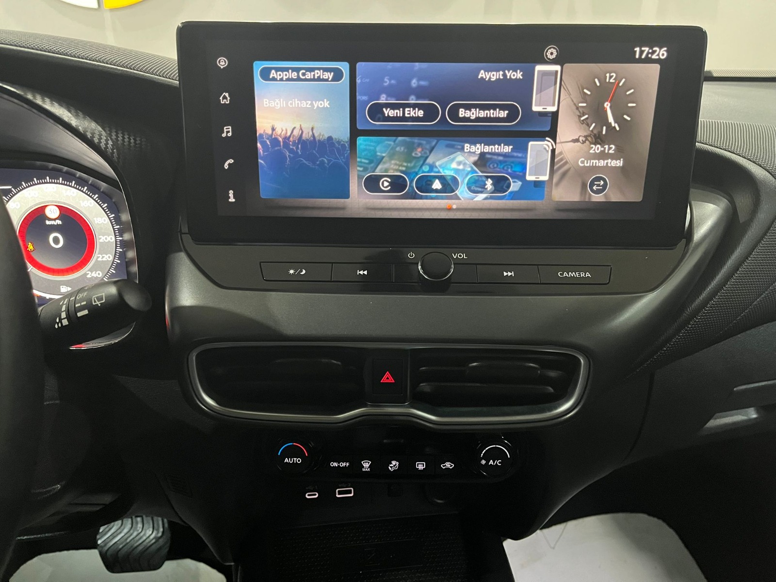 2024 Benzin Otomatik Nissan Juke Kırmızı Gürel Tasarım Aksesuar Otomotiv San. Tic. Ltd. Şti.