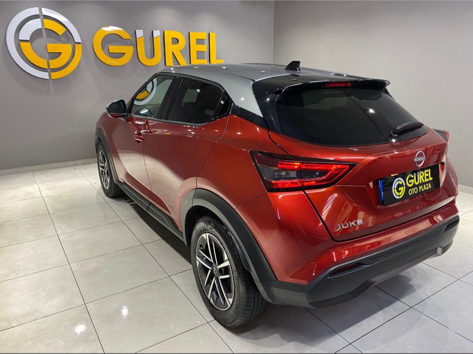 2024 Benzin Otomatik Nissan Juke Kırmızı Gürel Tasarım Aksesuar Otomotiv San. Tic. Ltd. Şti.