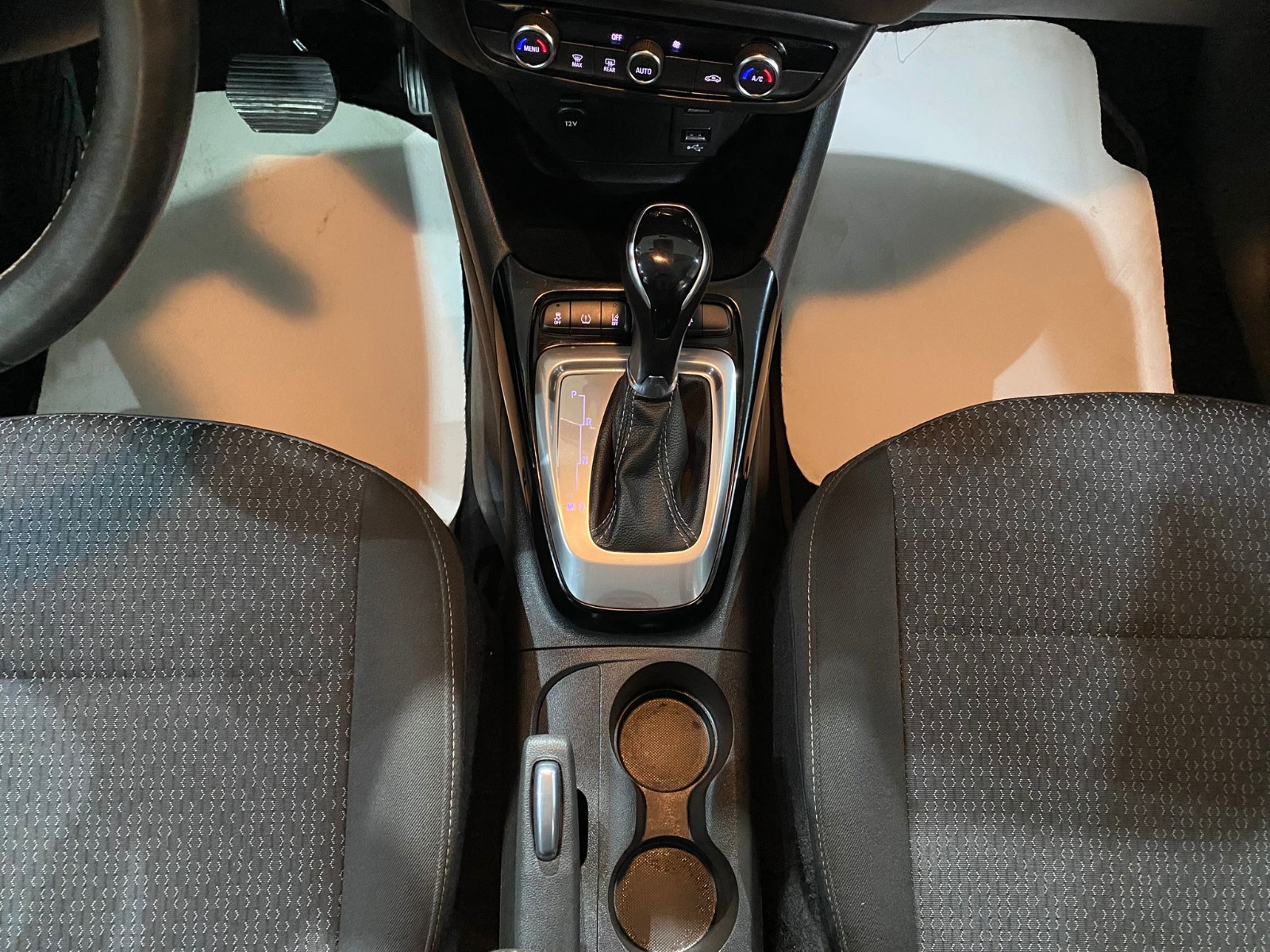 2024 Benzin Otomatik Opel Crossland Beyaz Gürel Tasarım Aksesuar Otomotiv San. Tic. Ltd. Şti.