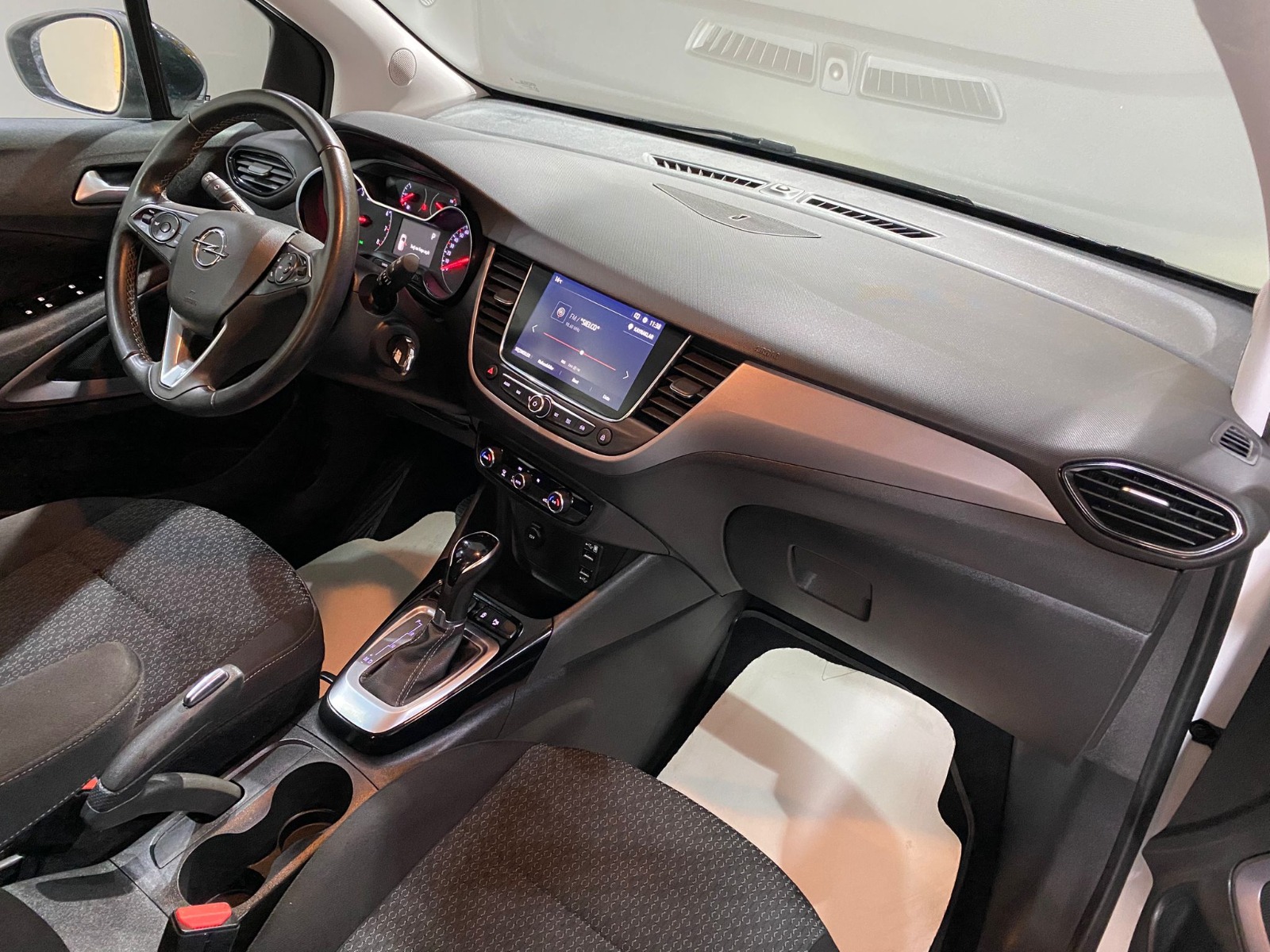 2024 Benzin Otomatik Opel Crossland Beyaz Gürel Tasarım Aksesuar Otomotiv San. Tic. Ltd. Şti.