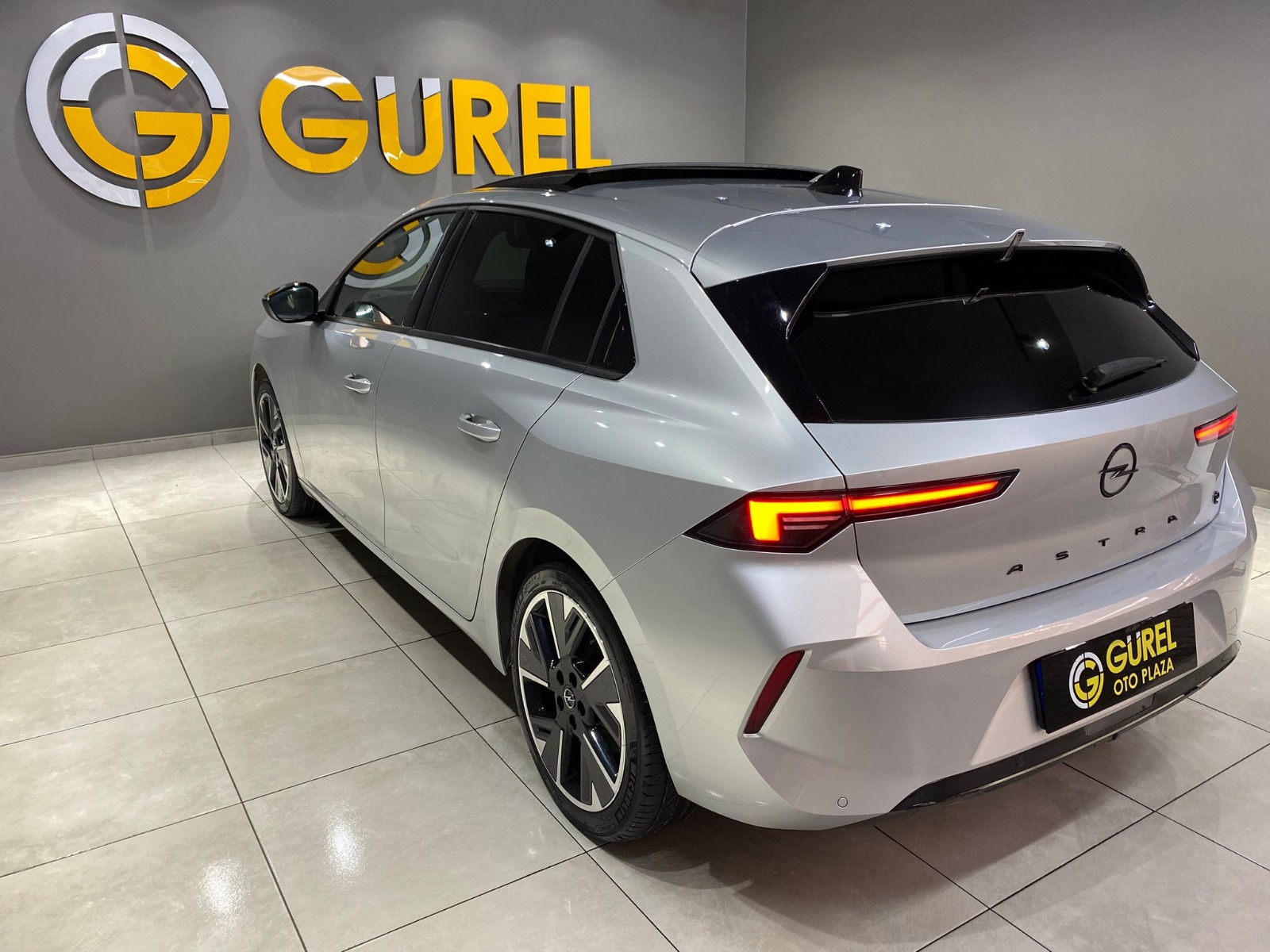 2024 Elektrik Otomatik Opel Astra-e Gümüş Gri Gürel Tasarım Aksesuar Otomotiv San. Tic. Ltd. Şti.