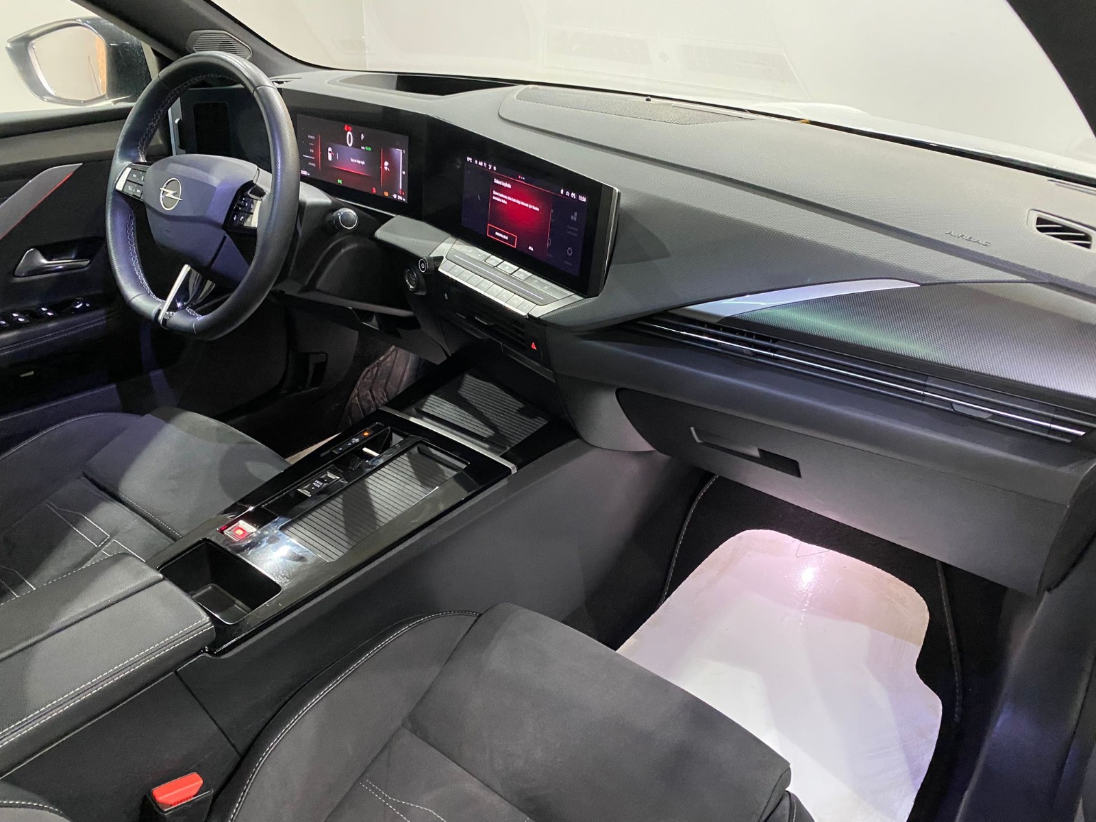 2024 Elektrik Otomatik Opel Astra-e Gümüş Gri Gürel Tasarım Aksesuar Otomotiv San. Tic. Ltd. Şti.