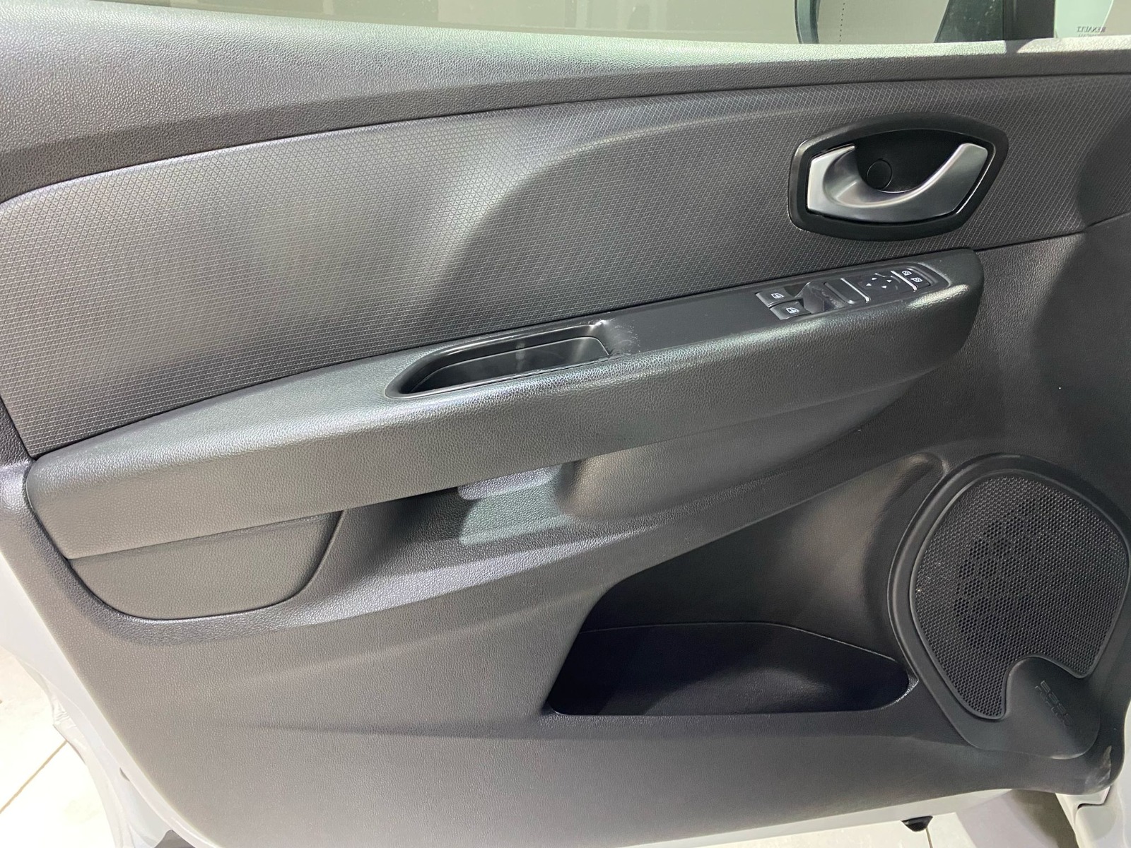 2019 Benzin Manuel Renault Clio Beyaz Gürel Tasarım Aksesuar Otomotiv San. Tic. Ltd. Şti.