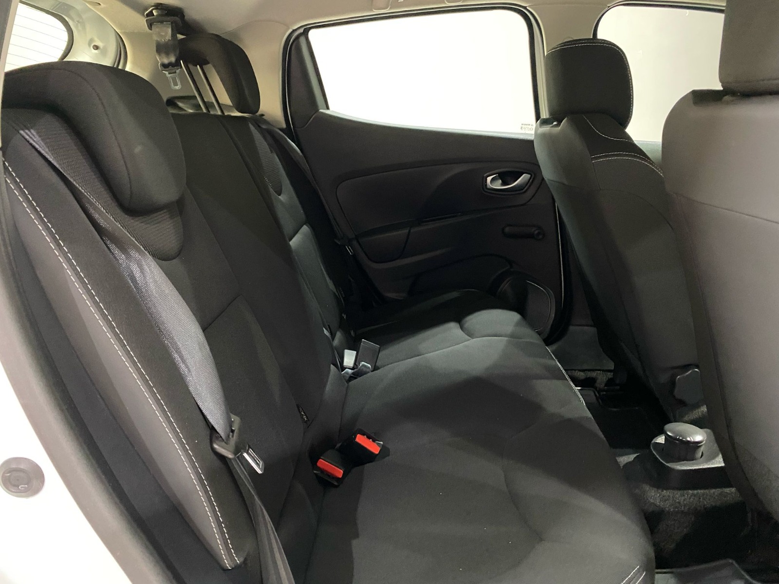 2019 Benzin Manuel Renault Clio Beyaz Gürel Tasarım Aksesuar Otomotiv San. Tic. Ltd. Şti.