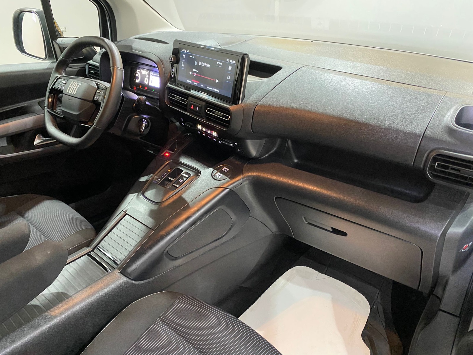 2025 Dizel Otomatik Fiat Doblo Combi Beyaz Gürel Tasarım Aksesuar Otomotiv San. Tic. Ltd. Şti.