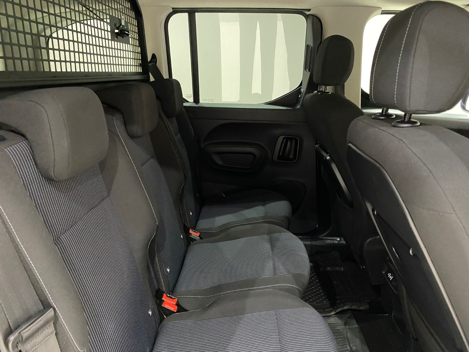 2025 Dizel Otomatik Fiat Doblo Combi Beyaz Gürel Tasarım Aksesuar Otomotiv San. Tic. Ltd. Şti.