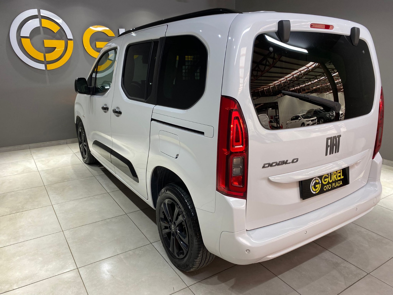 2025 Dizel Otomatik Fiat Doblo Combi Beyaz Gürel Tasarım Aksesuar Otomotiv San. Tic. Ltd. Şti.