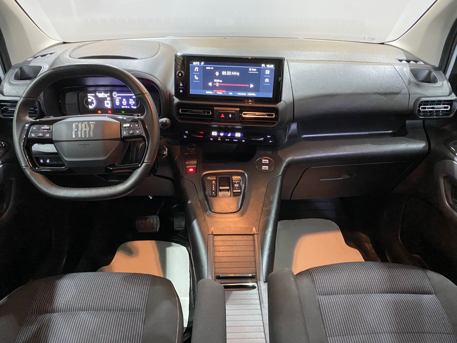 2025 Dizel Otomatik Fiat Doblo Combi Beyaz Gürel Tasarım Aksesuar Otomotiv San. Tic. Ltd. Şti.