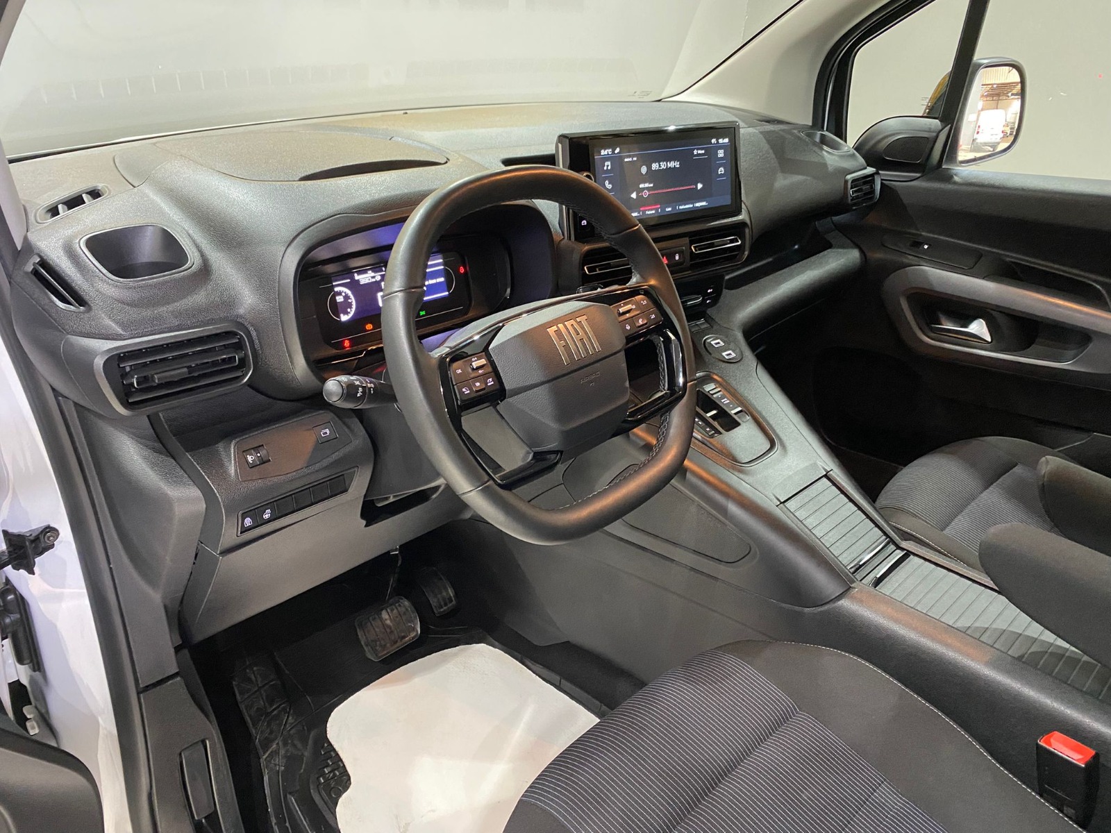2025 Dizel Otomatik Fiat Doblo Combi Beyaz Gürel Tasarım Aksesuar Otomotiv San. Tic. Ltd. Şti.