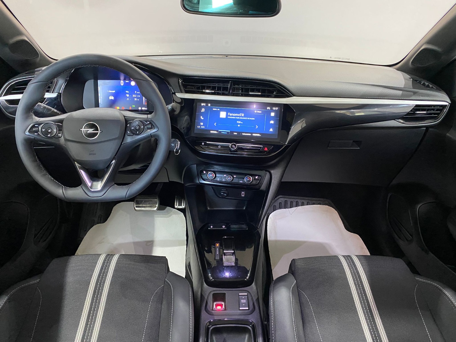 2025 Hybrid Otomatik Opel  Corsa  Gri Gürel Tasarım Aksesuar Otomotiv San. Tic. Ltd. Şti.