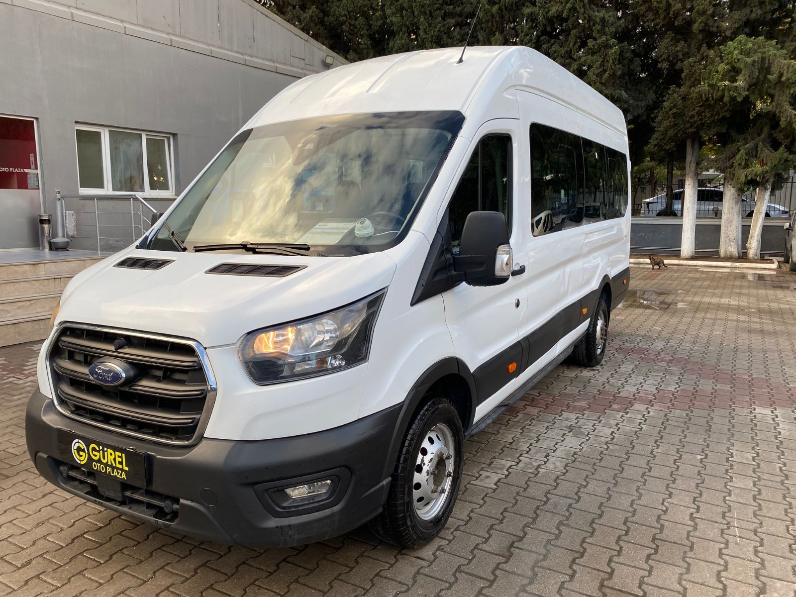 TaksitliOto.Net | 2.El Ford Transit Transit 16+1 | Manuel & Dizel | Beyaz | İzmir.2el 2021 Dizel Manuel Ford Transit Beyaz Gürel Tasarım Aksesuar Otomotiv San. Tic. Ltd. Şti.