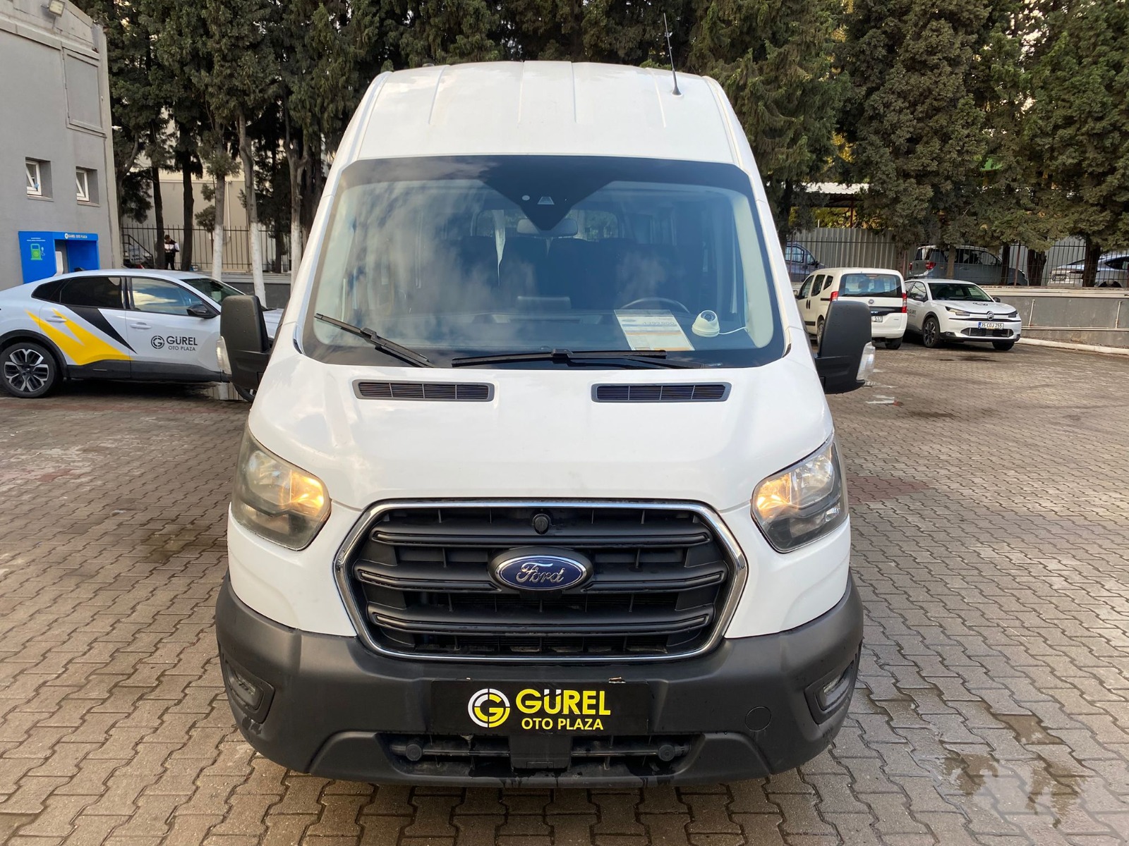 TaksitliOto.Net | 2.El Ford Transit Transit 16+1 | Manuel & Dizel | Beyaz | İzmir.2el 2021 Dizel Manuel Ford Transit Beyaz Gürel Tasarım Aksesuar Otomotiv San. Tic. Ltd. Şti.