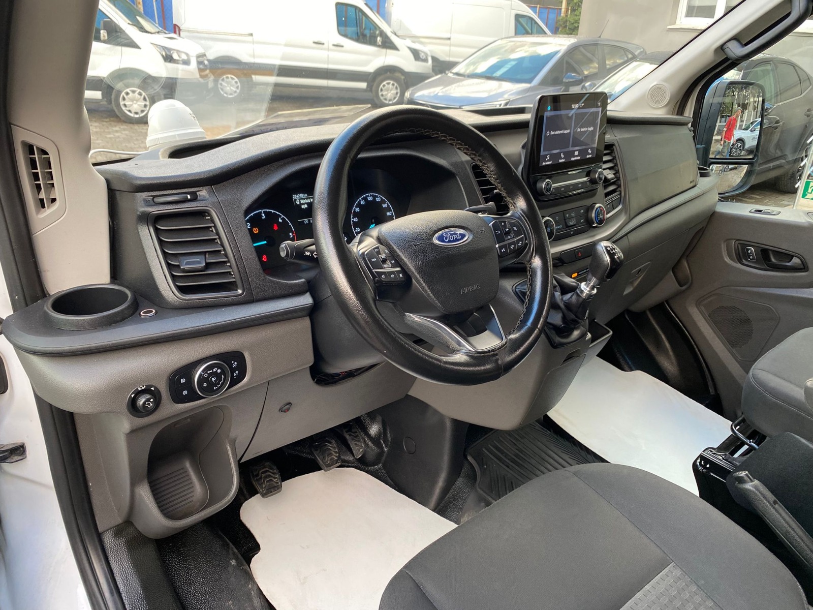 TaksitliOto.Net | 2.El Ford Transit Transit 16+1 | Manuel & Dizel | Beyaz | İzmir.2el 2021 Dizel Manuel Ford Transit Beyaz Gürel Tasarım Aksesuar Otomotiv San. Tic. Ltd. Şti.