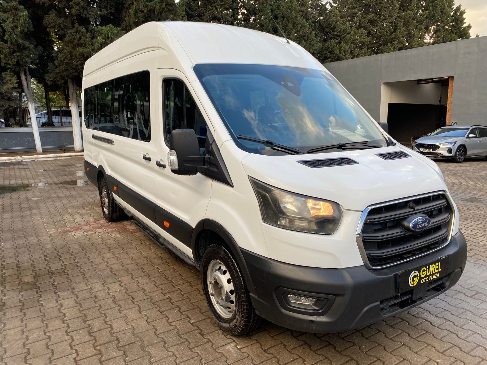 TaksitliOto.Net | 2.El Ford Transit Transit 16+1 | Manuel & Dizel | Beyaz | İzmir.2el 2021 Dizel Manuel Ford Transit Beyaz Gürel Tasarım Aksesuar Otomotiv San. Tic. Ltd. Şti.