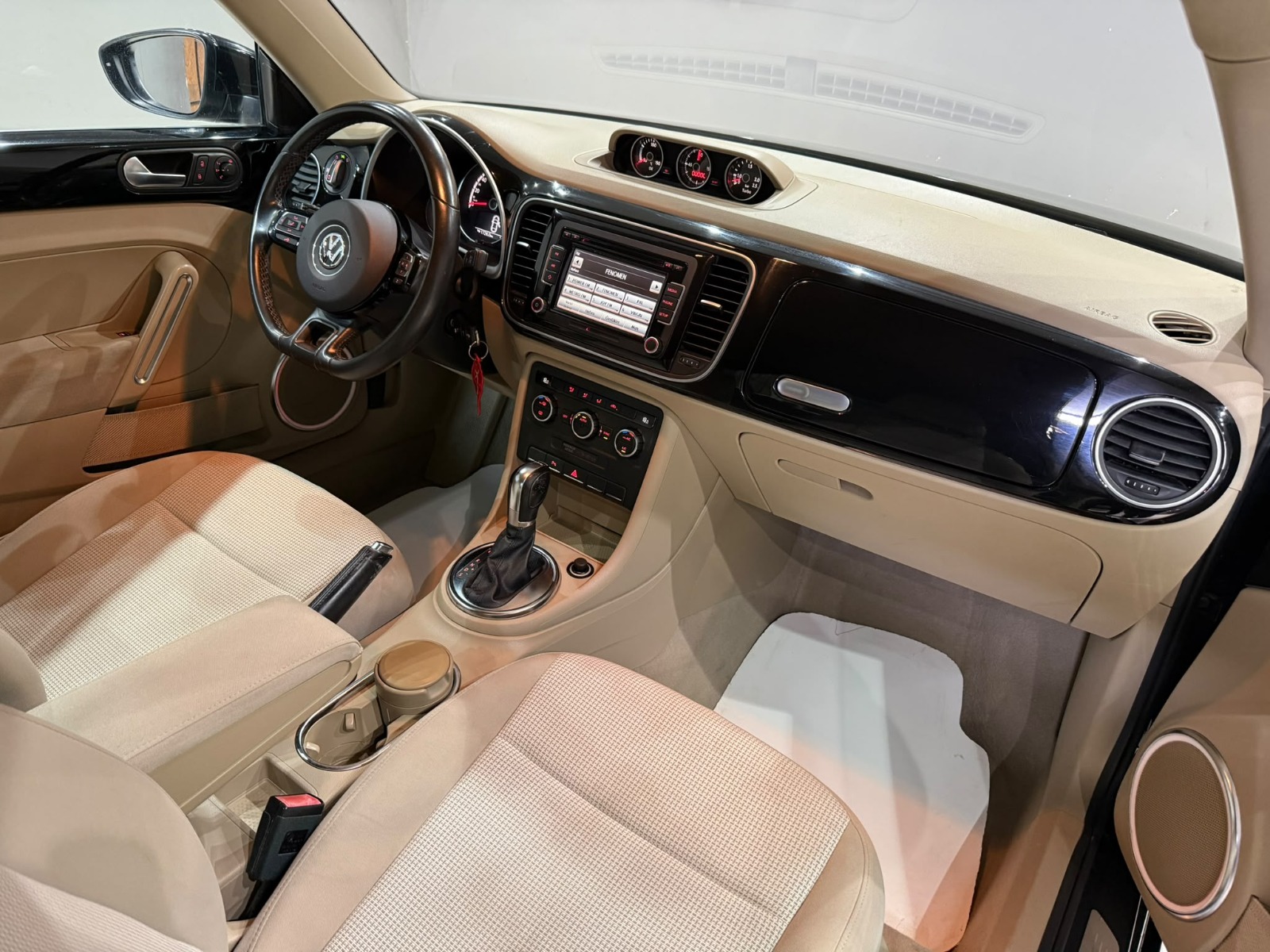 2013 Benzin Otomatik Volkswagen Beetle Siyah Gürel Tasarım Aksesuar Otomotiv San. Tic. Ltd. Şti.