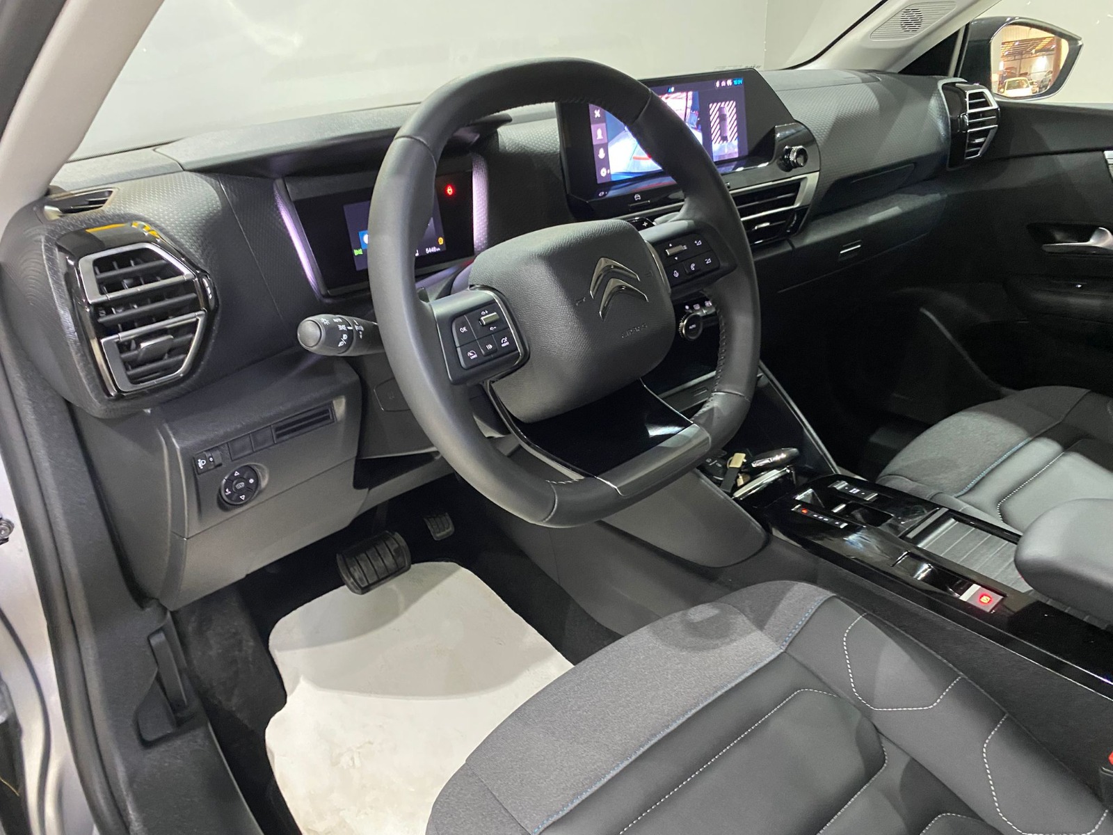 2023 Benzin Otomatik Citroen C4 Gri Gürel Tasarım Aksesuar Otomotiv San. Tic. Ltd. Şti.