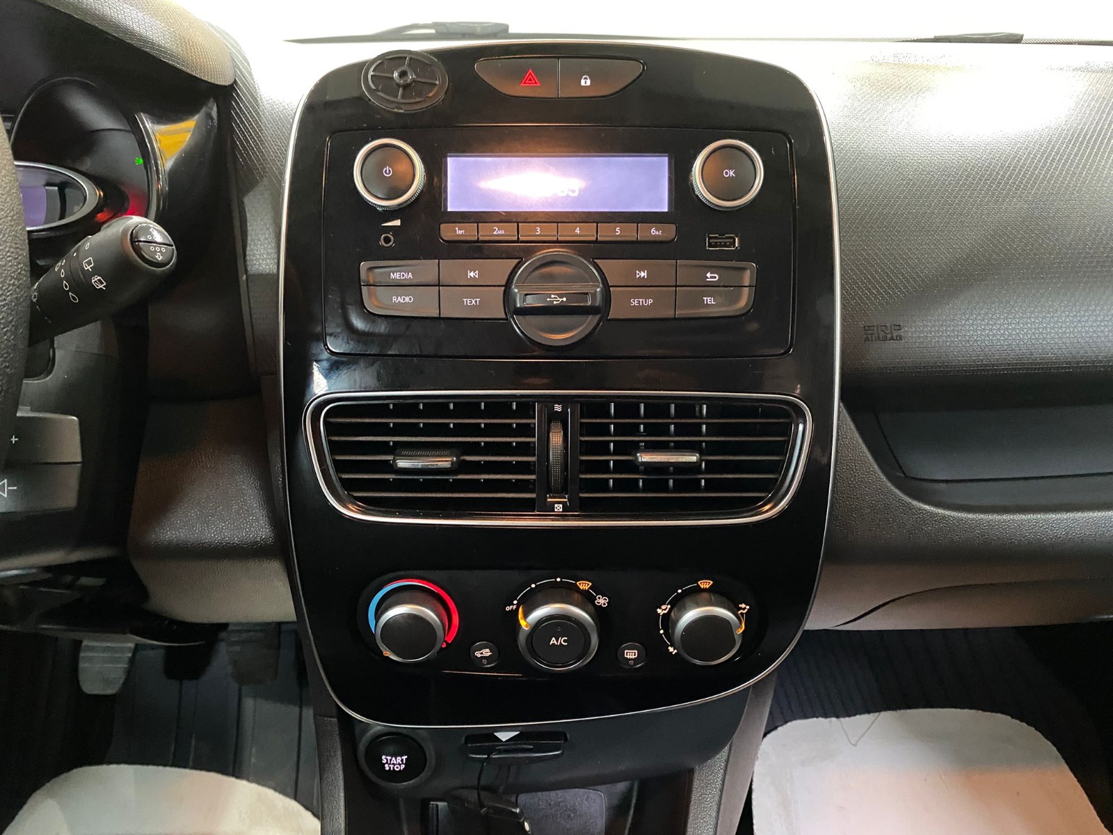 2020 Benzin Manuel Renault Clio Beyaz Gürel Tasarım Aksesuar Otomotiv San. Tic. Ltd. Şti.