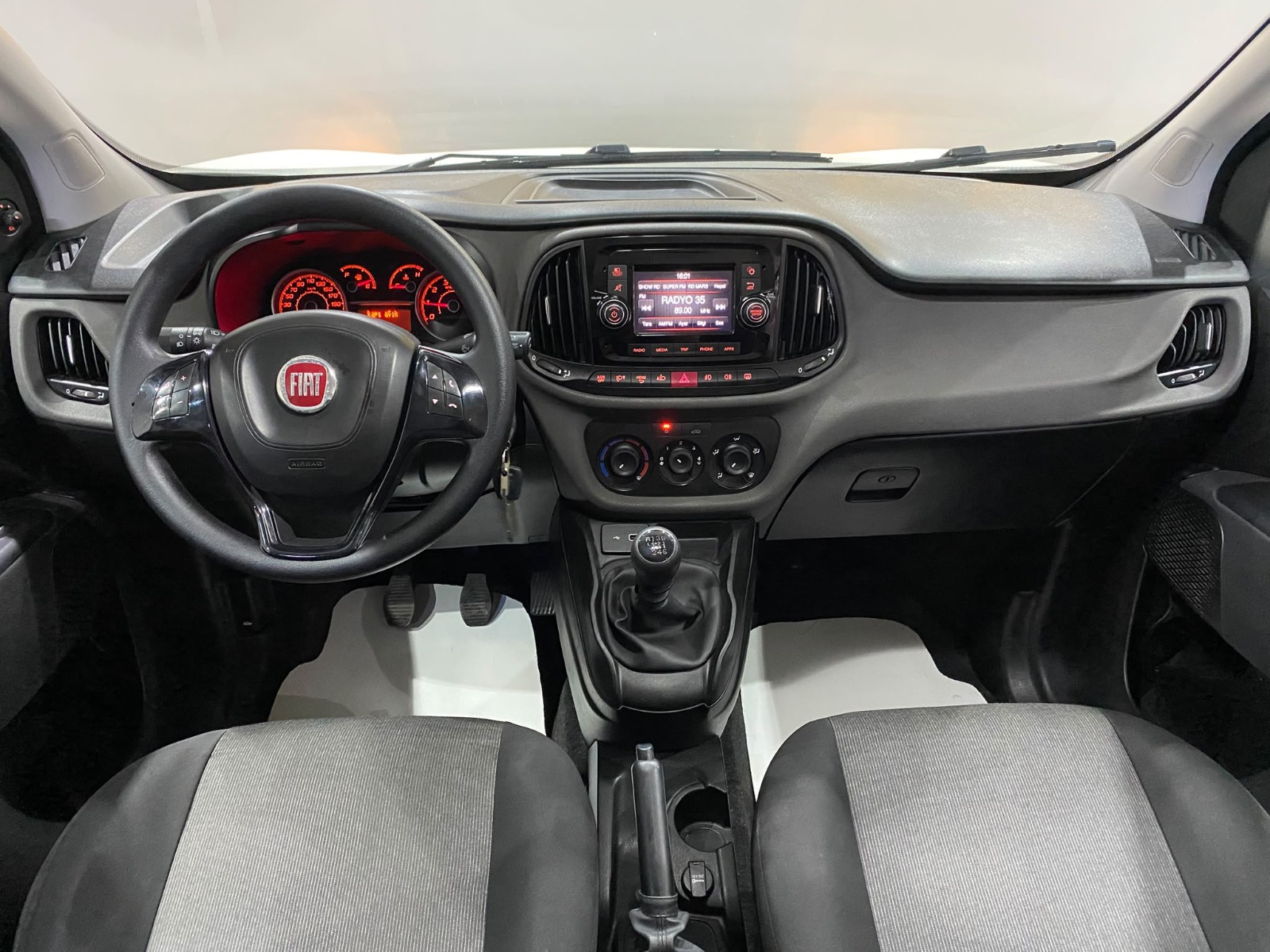 2022 Dizel Manuel Fiat Doblo Combi Beyaz Gürel Tasarım Aksesuar Otomotiv San. Tic. Ltd. Şti.
