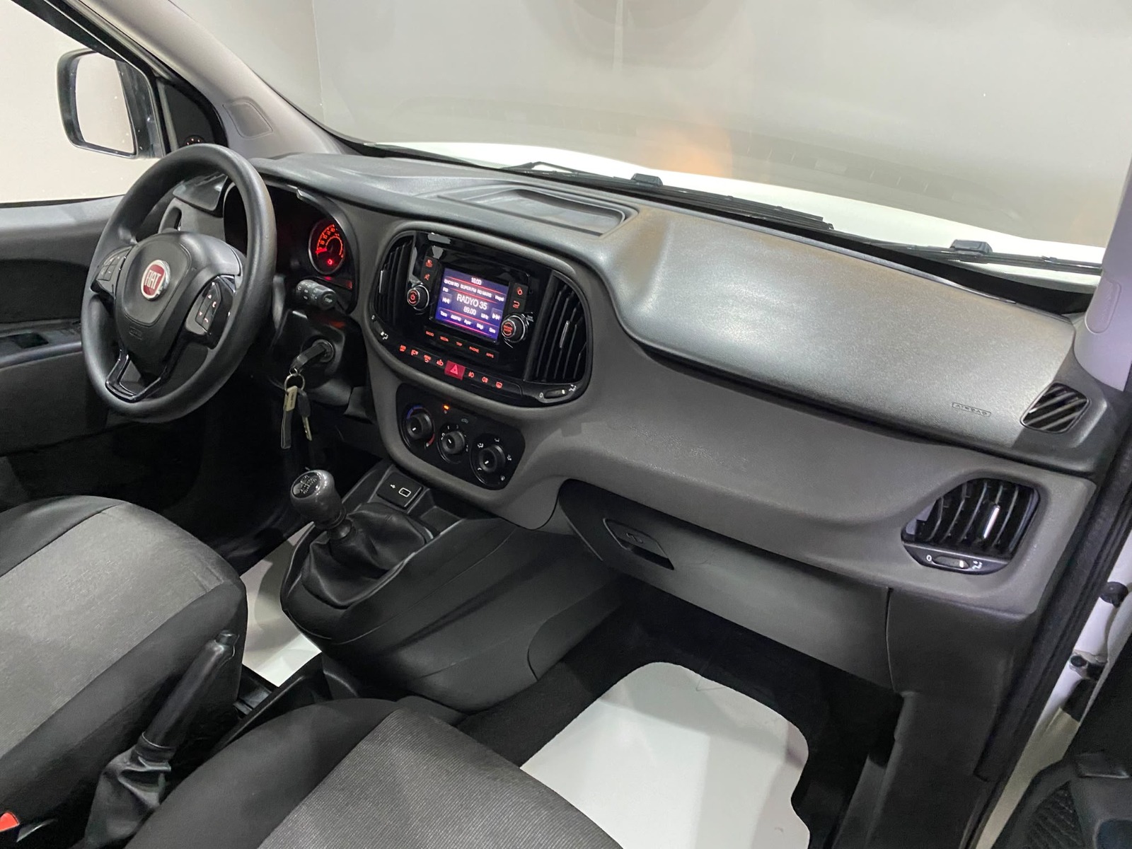 2022 Dizel Manuel Fiat Doblo Combi Beyaz Gürel Tasarım Aksesuar Otomotiv San. Tic. Ltd. Şti.