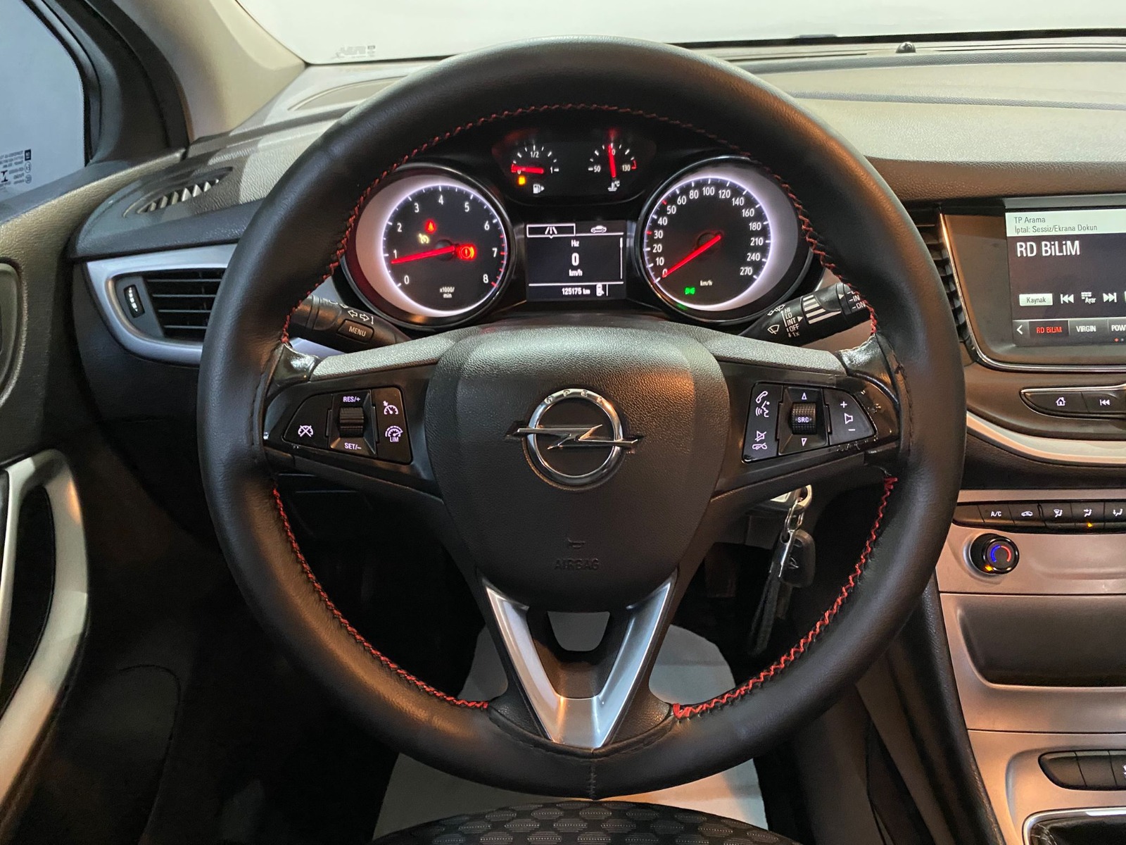 TaksitliOto.Net | 2.El Opel Astra Hatchback 1.4 Enjoy | Manuel & Benzin | Beyaz | İzmir.2el 2017 Benzin Manuel Opel Astra Beyaz Gürel Tasarım Aksesuar Otomotiv San. Tic. Ltd. Şti.